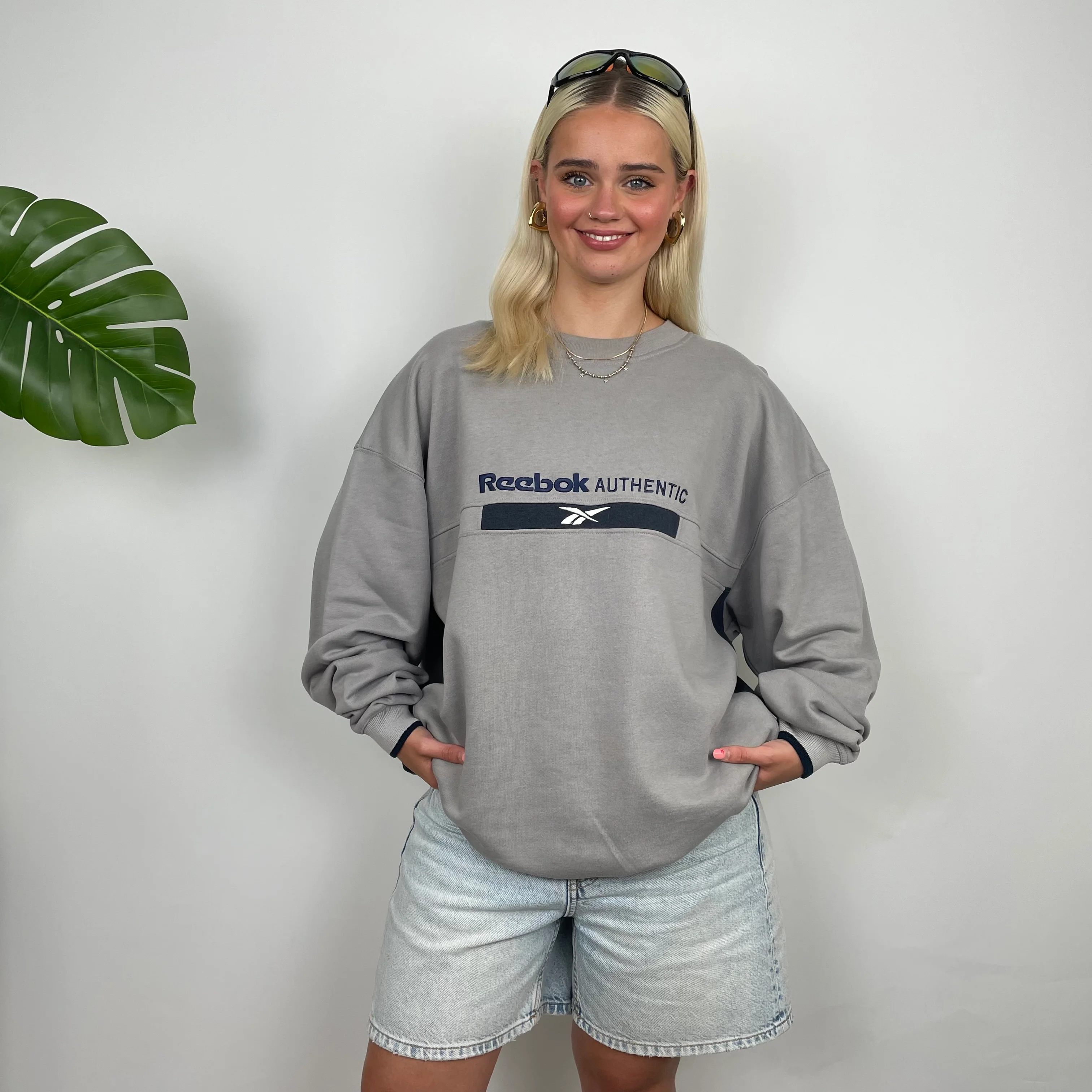 Reebok Authentic Grey Embroidered Spell Out Sweatshirt (XL) - Image 4