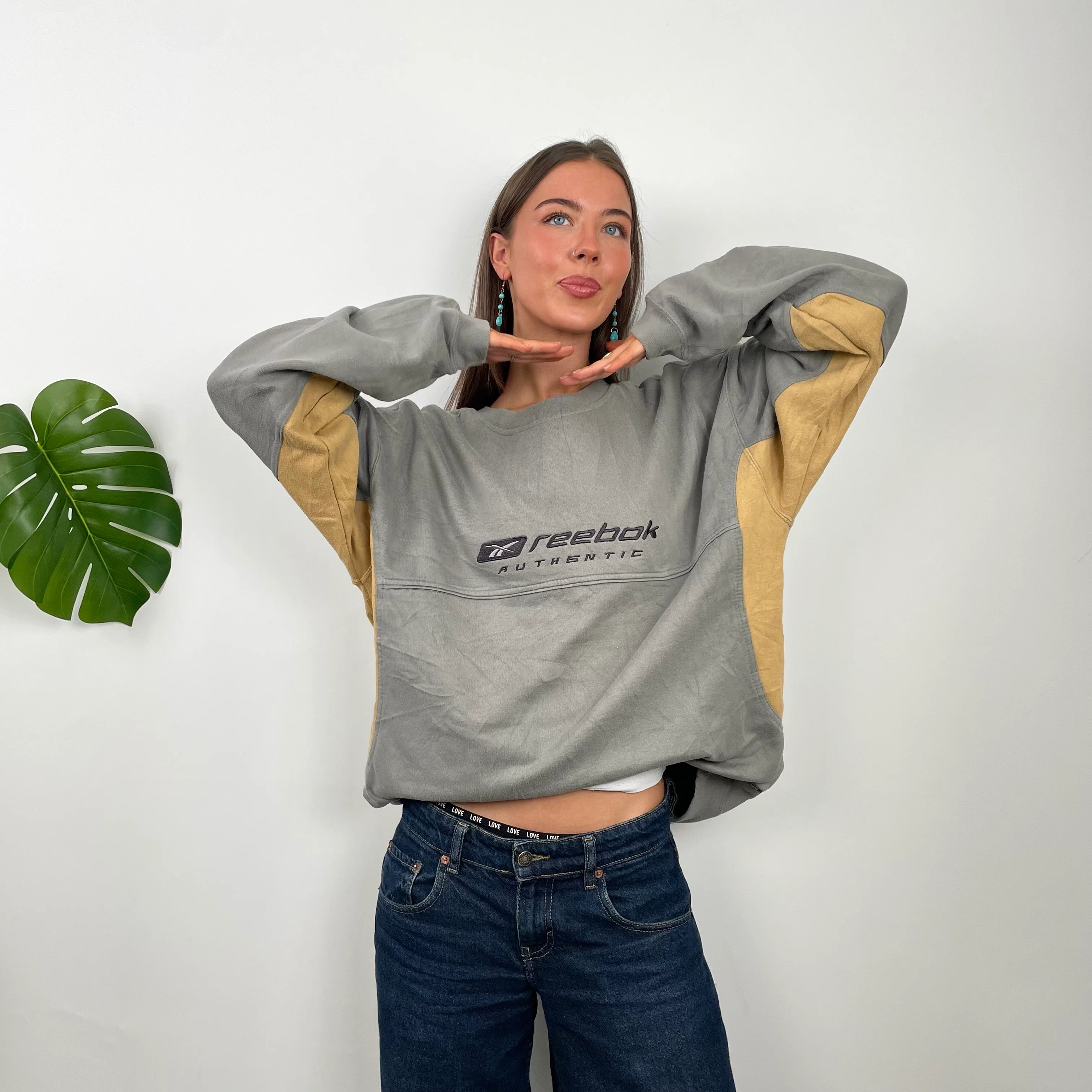 Reebok Authentic Grey Embroidered Spell Out Sweatshirt (XL) - Image 3