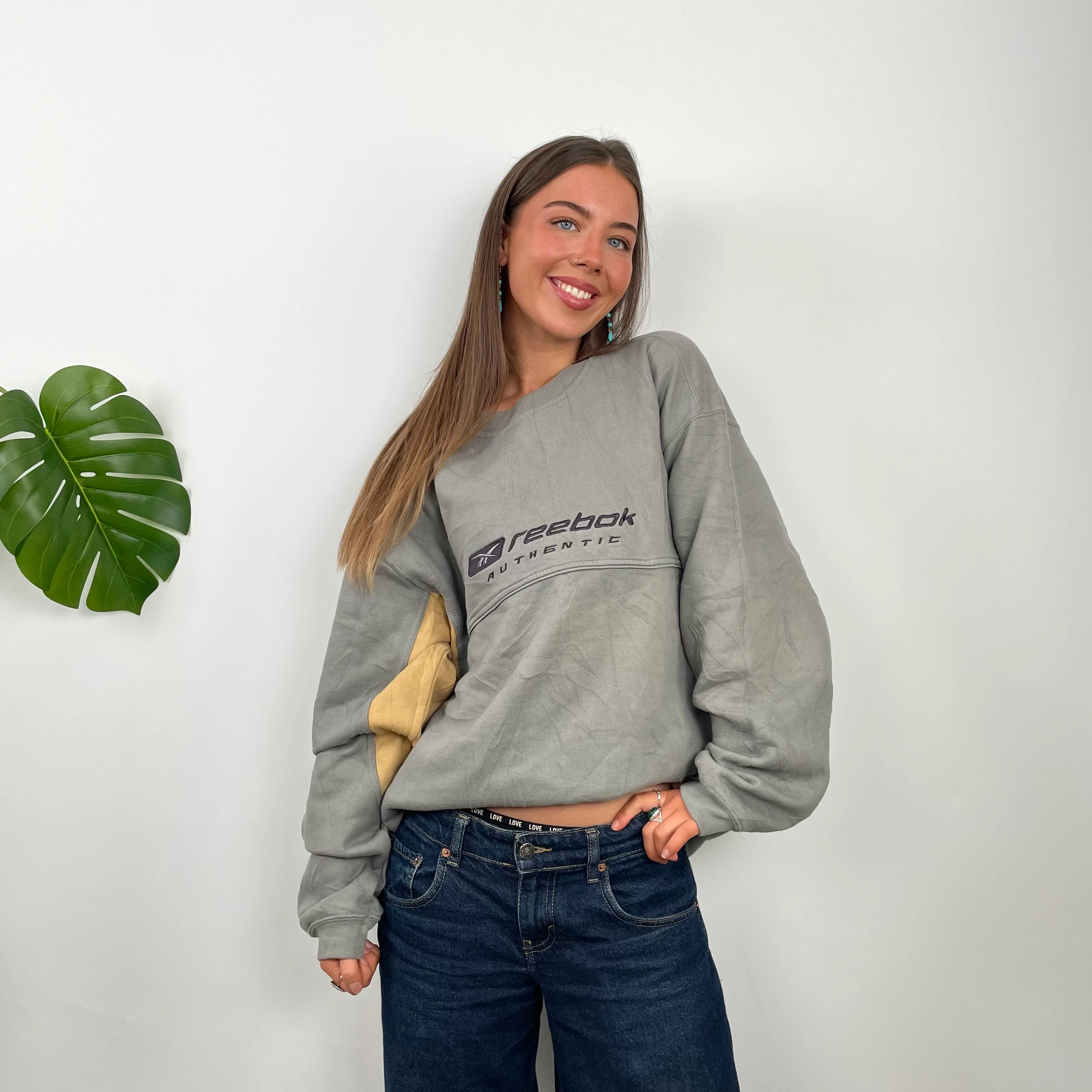 Reebok Authentic Grey Embroidered Spell Out Sweatshirt (XL) - Image 7