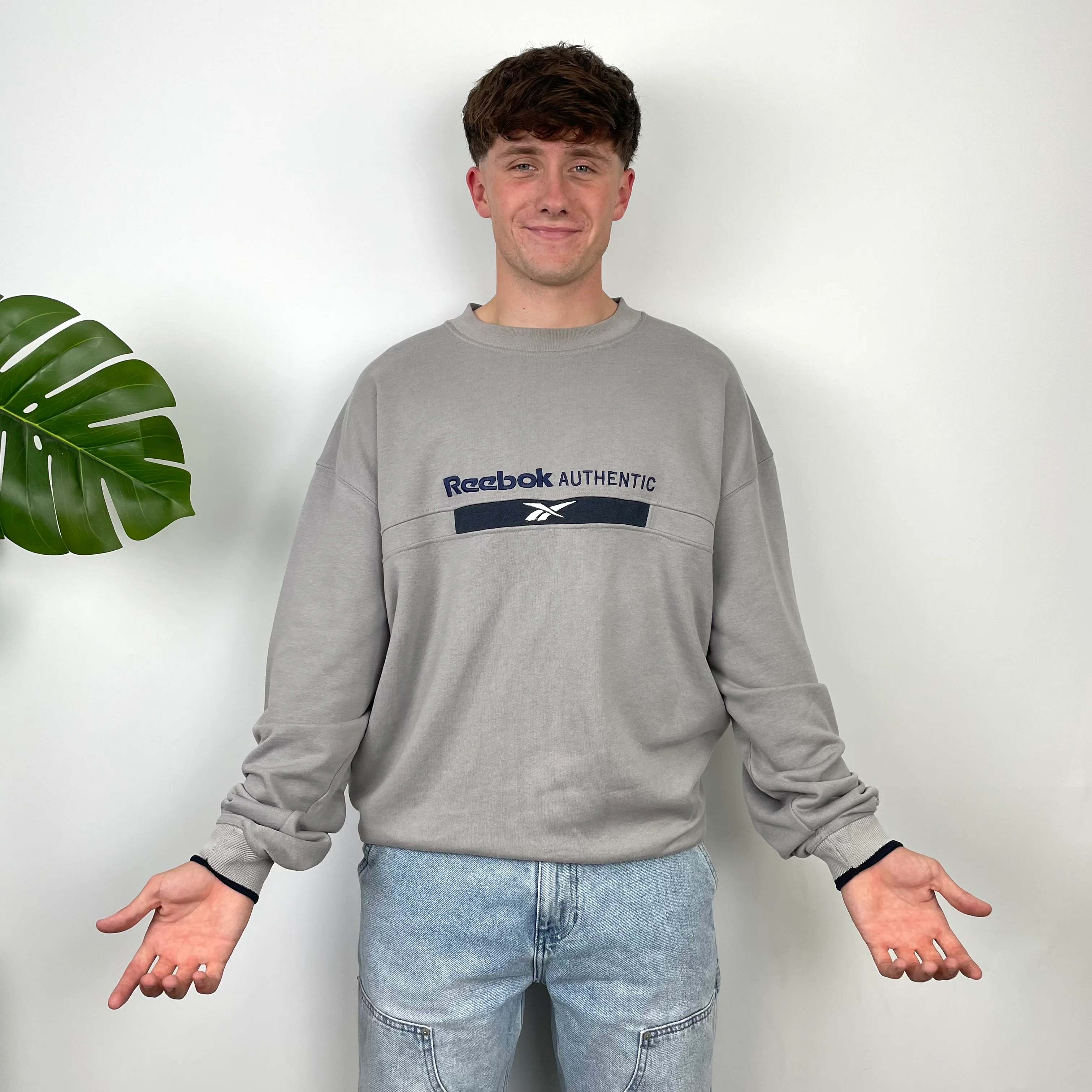 Reebok Authentic Grey Embroidered Spell Out Sweatshirt (XL) - Image 3