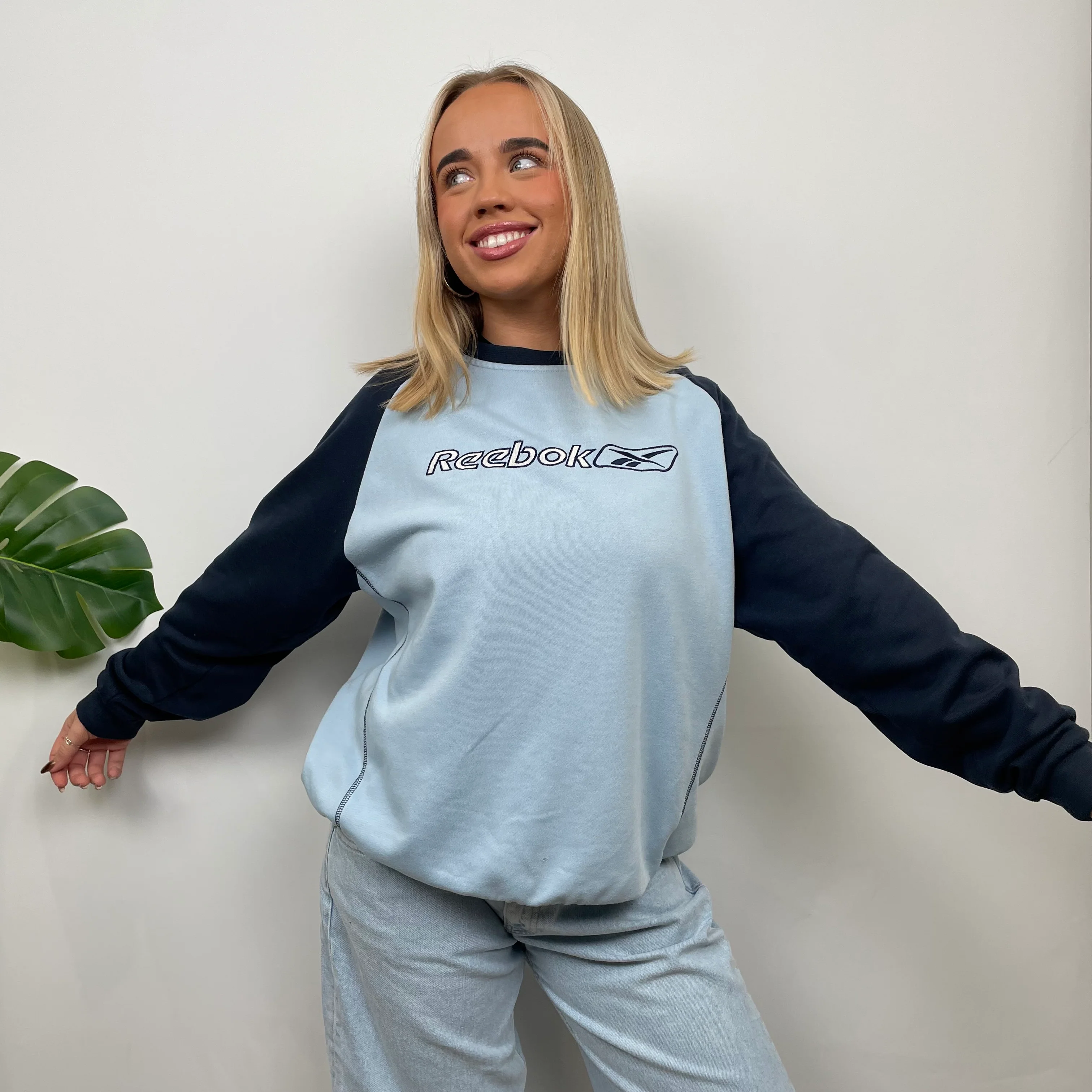 Reebok Baby Blue Embroidered Spell Out Sweatshirt (M) - Image 5