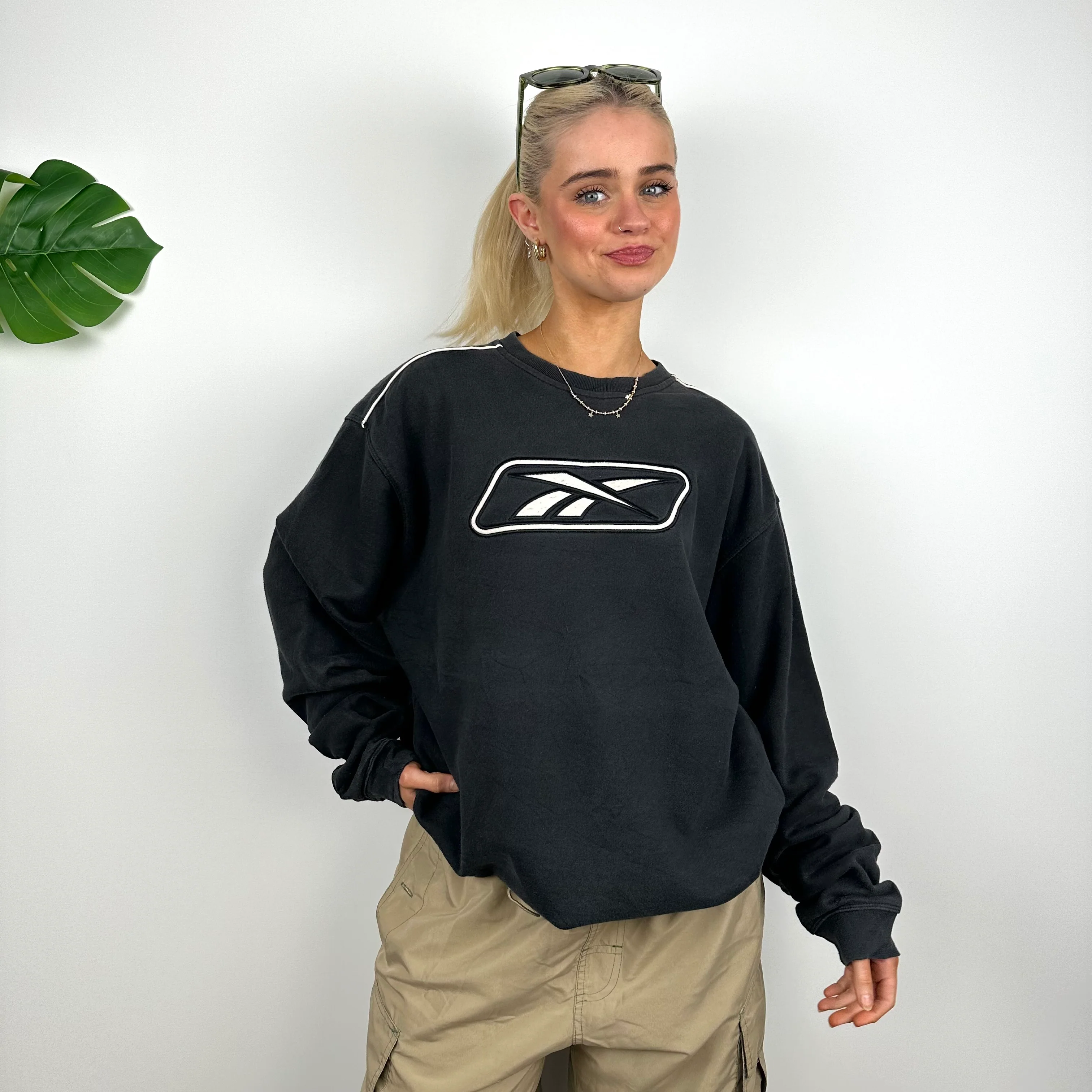 Reebok Black Embroidered Logo Sweatshirt (L) - Image 6