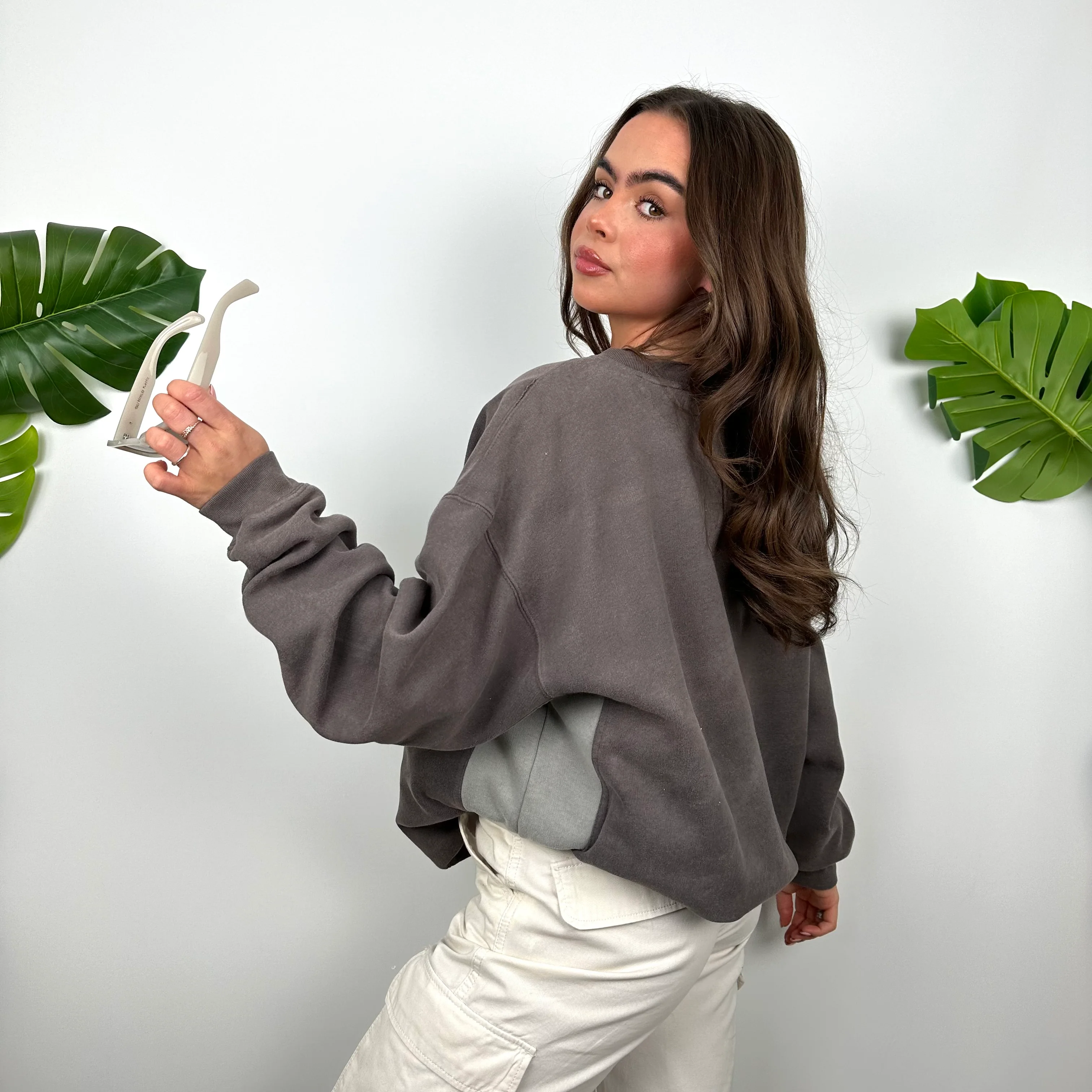 Reebok Brown Embroidered Spell Out Sweatshirt (M) - Image 6