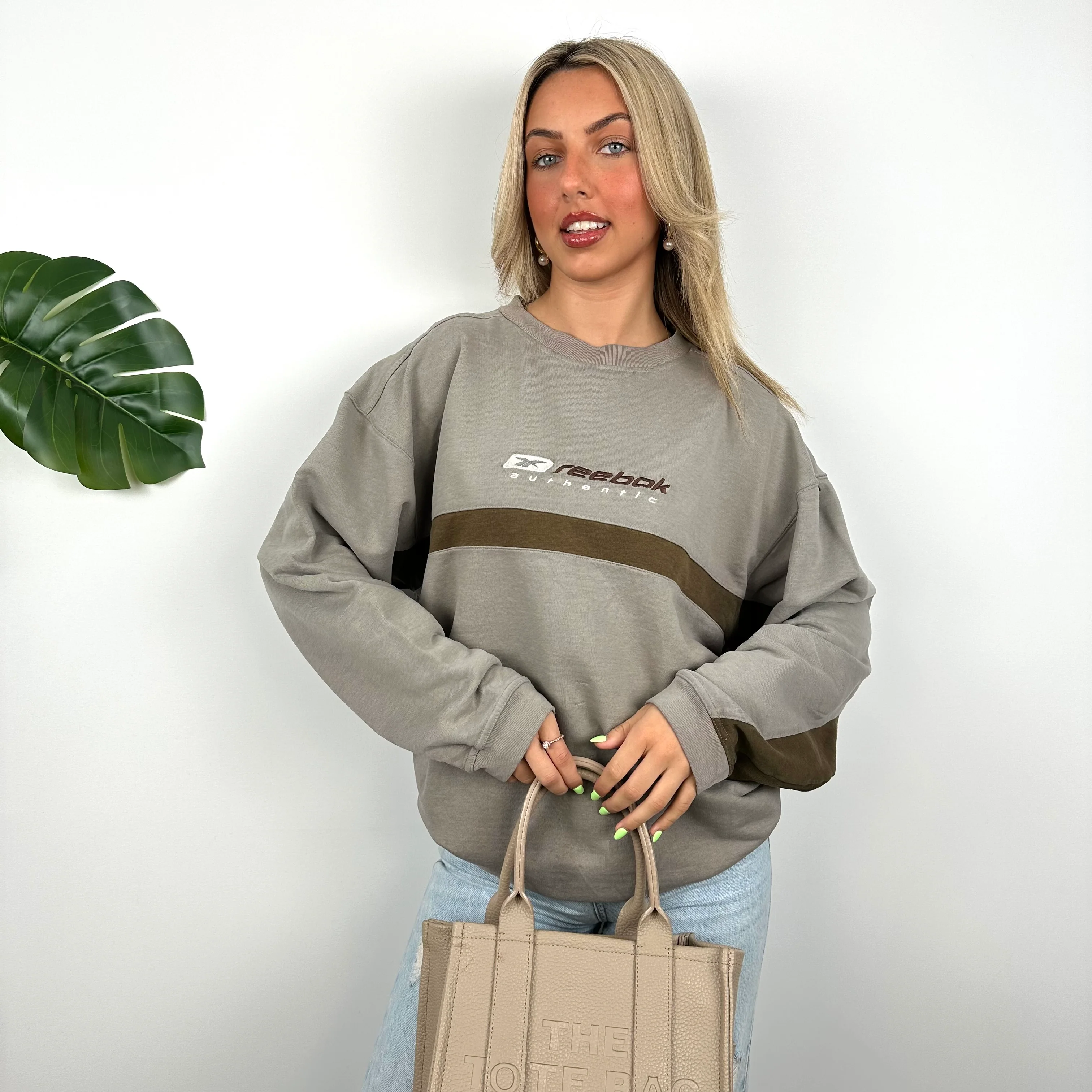 Reebok Brown Embroidered Spell Out Sweatshirt (M) - Image 3