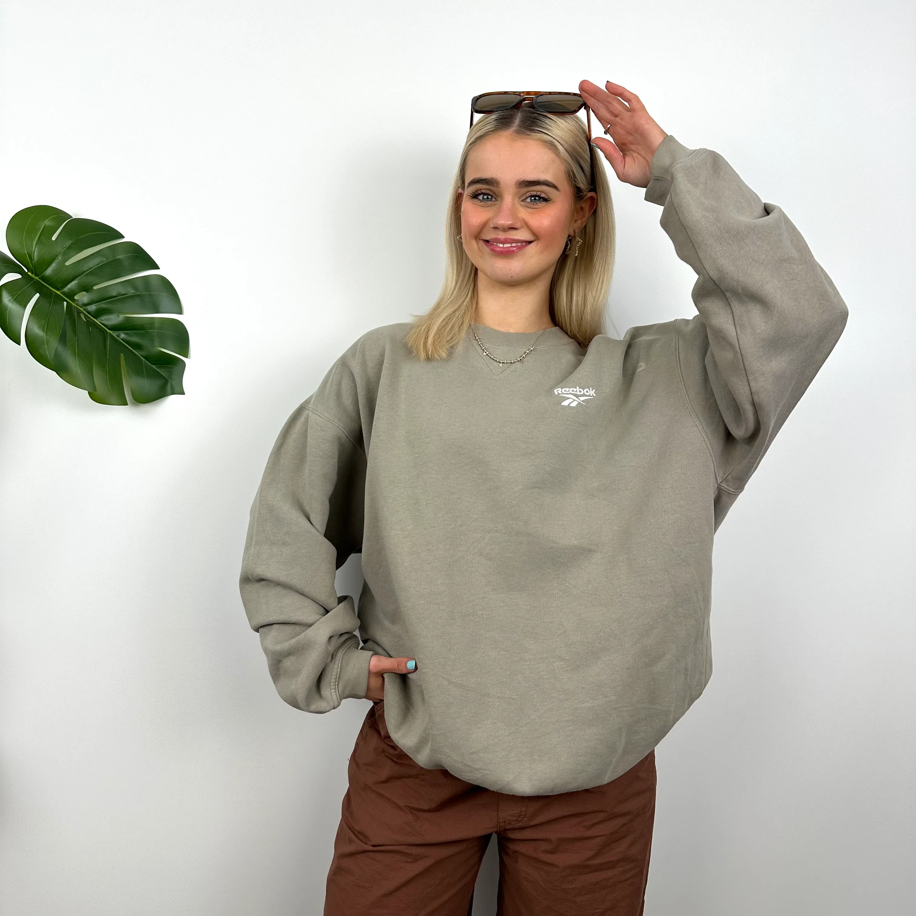 Reebok Brown Embroidered Spell Out Sweatshirt (L) - Image 3