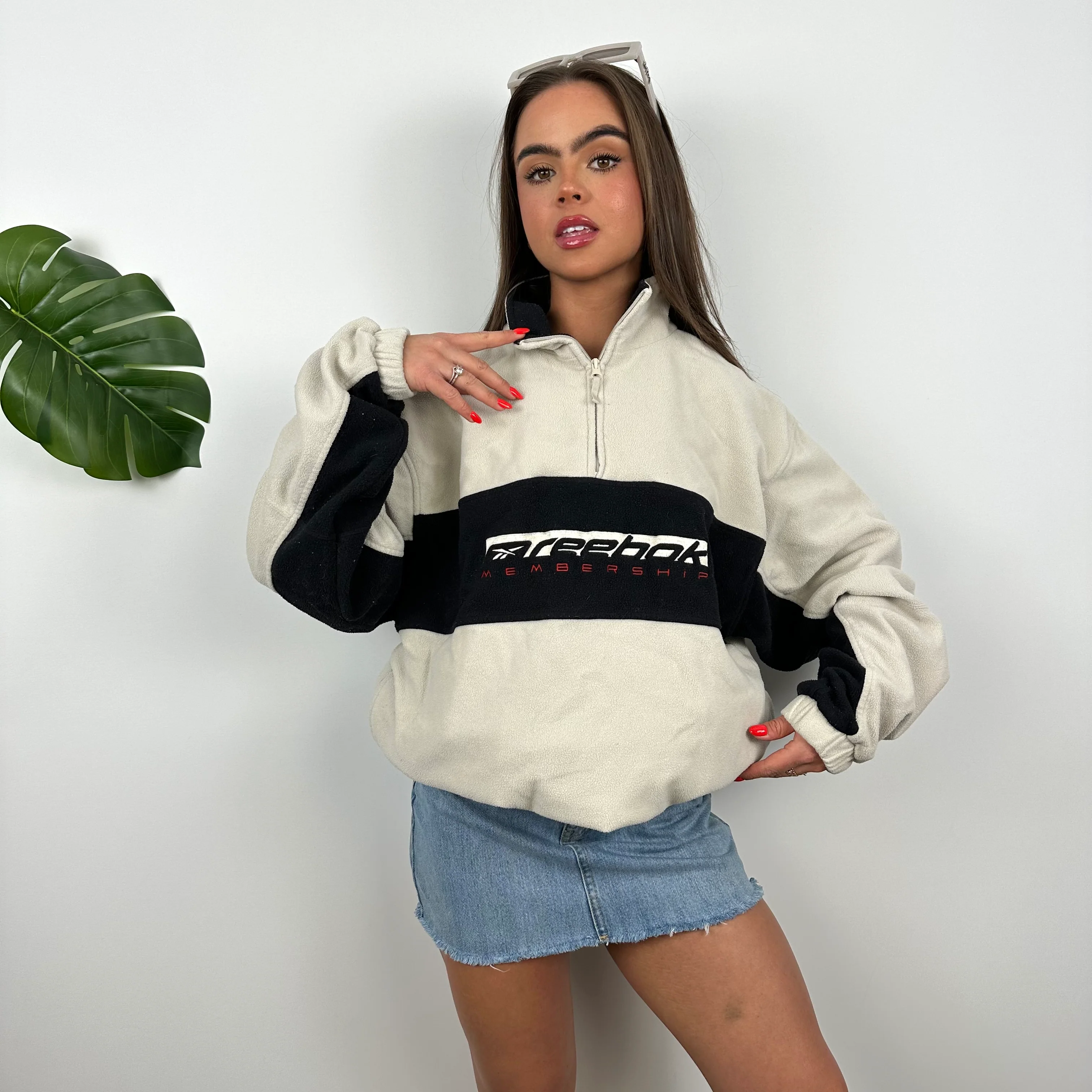 Reebok Cream Embroidered Spell Out Fleece Quarter Zip (M) - Image 3