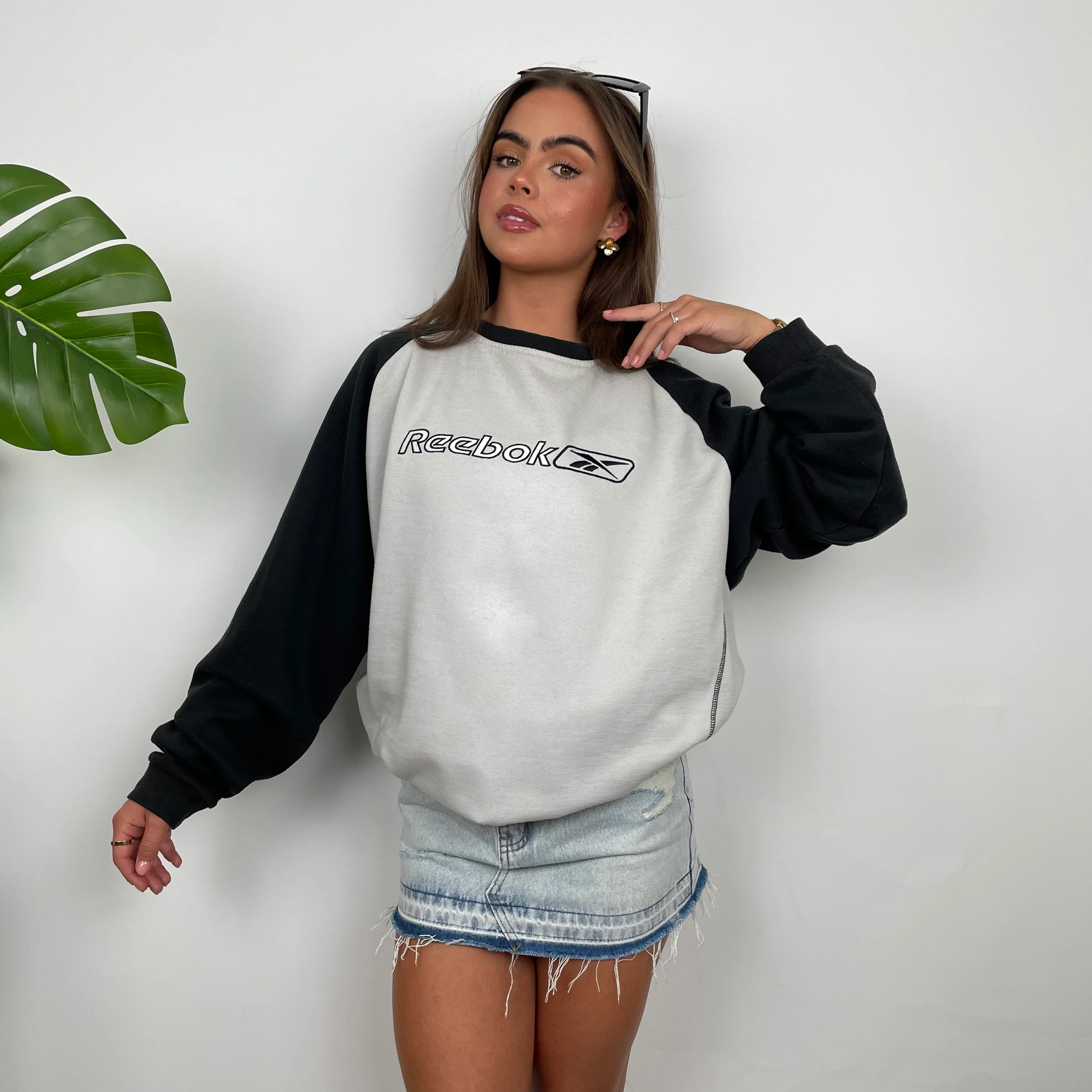 Reebok Cream Embroidered Spell Out Sweatshirt (XL) - Image 6