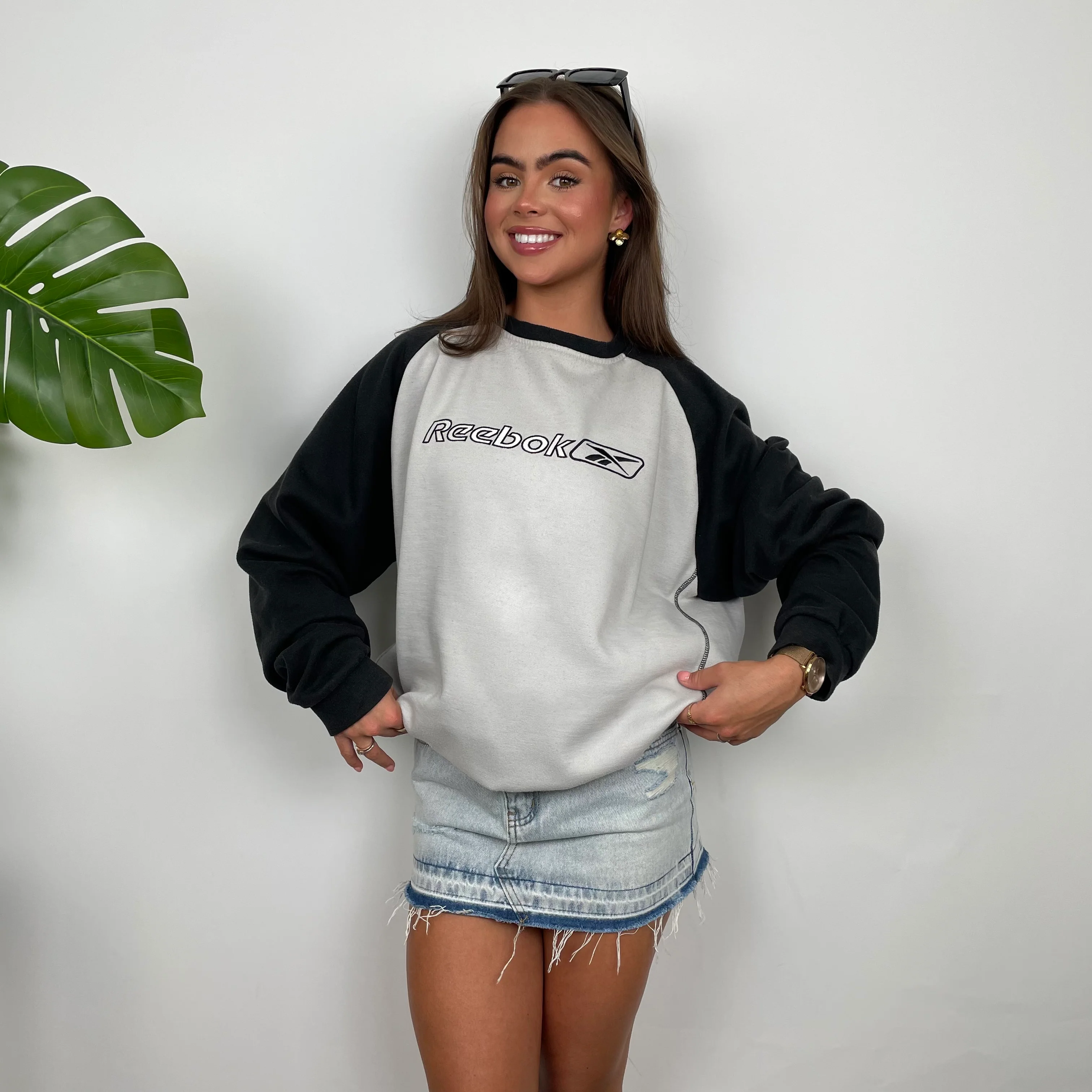 Reebok Cream Embroidered Spell Out Sweatshirt (XL) - Image 8