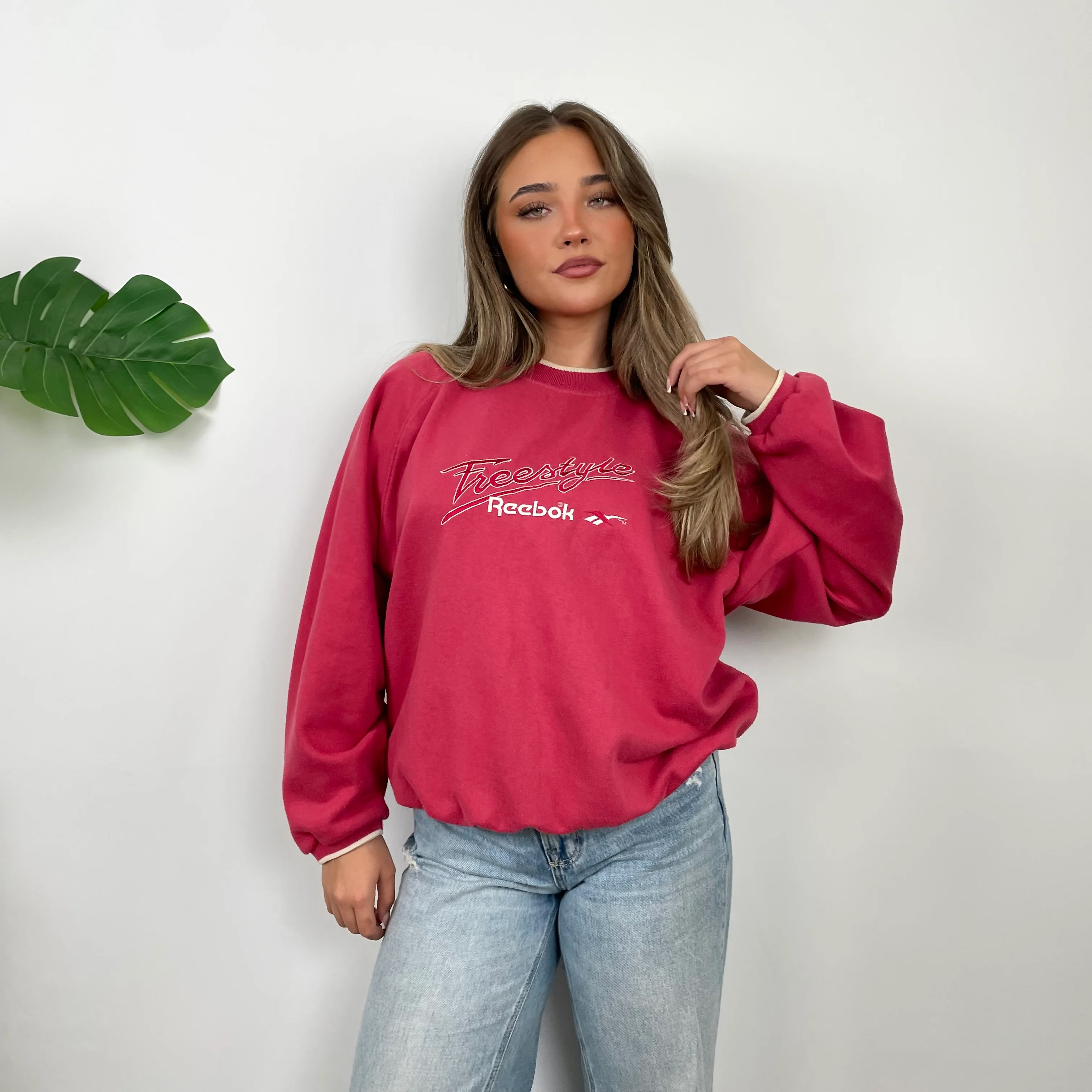 Reebok Freestyle Red Embroidered Spell Out Sweatshirt (M) - Image 5