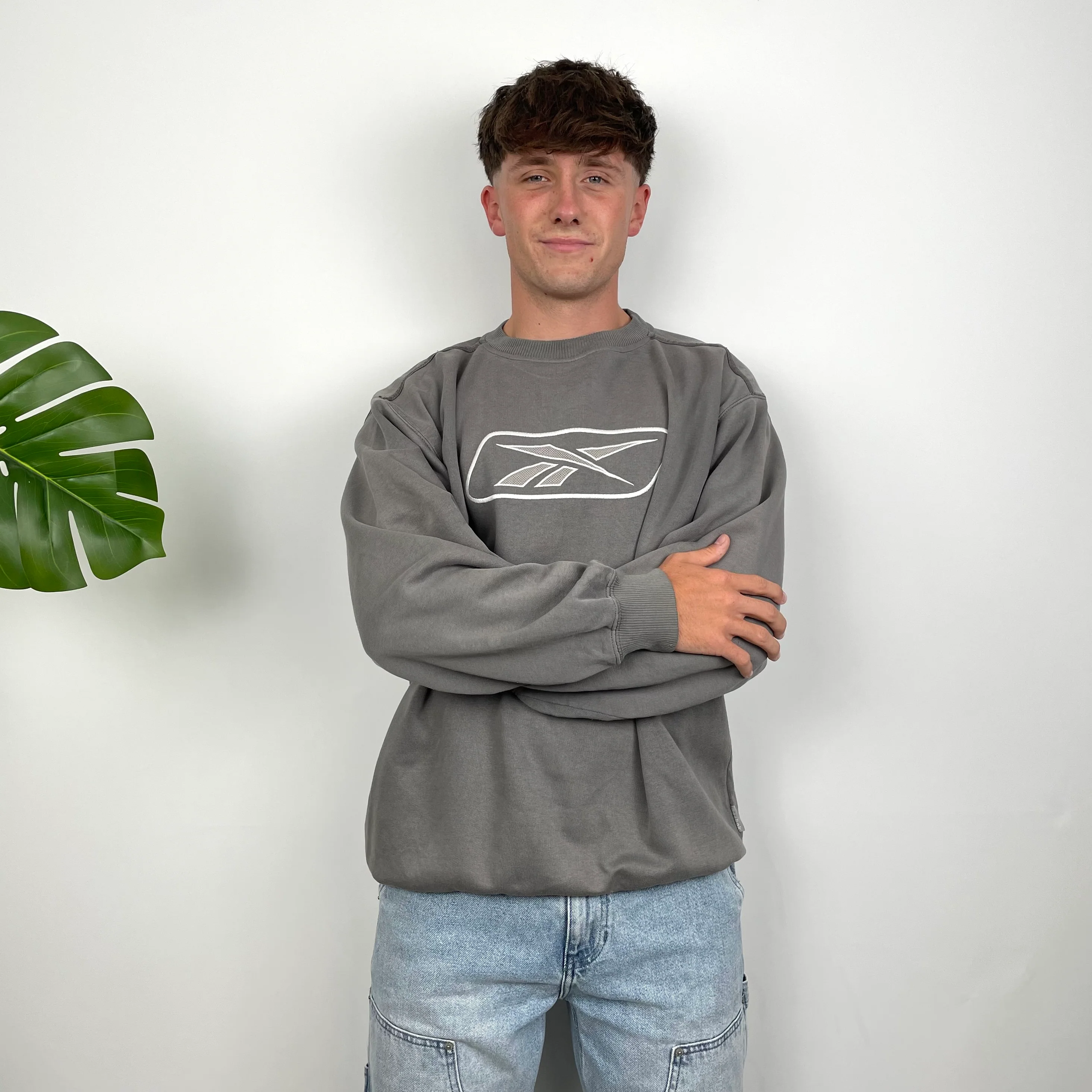 Reebok Grey Embroidered Logo Sweatshirt (M) - Image 3