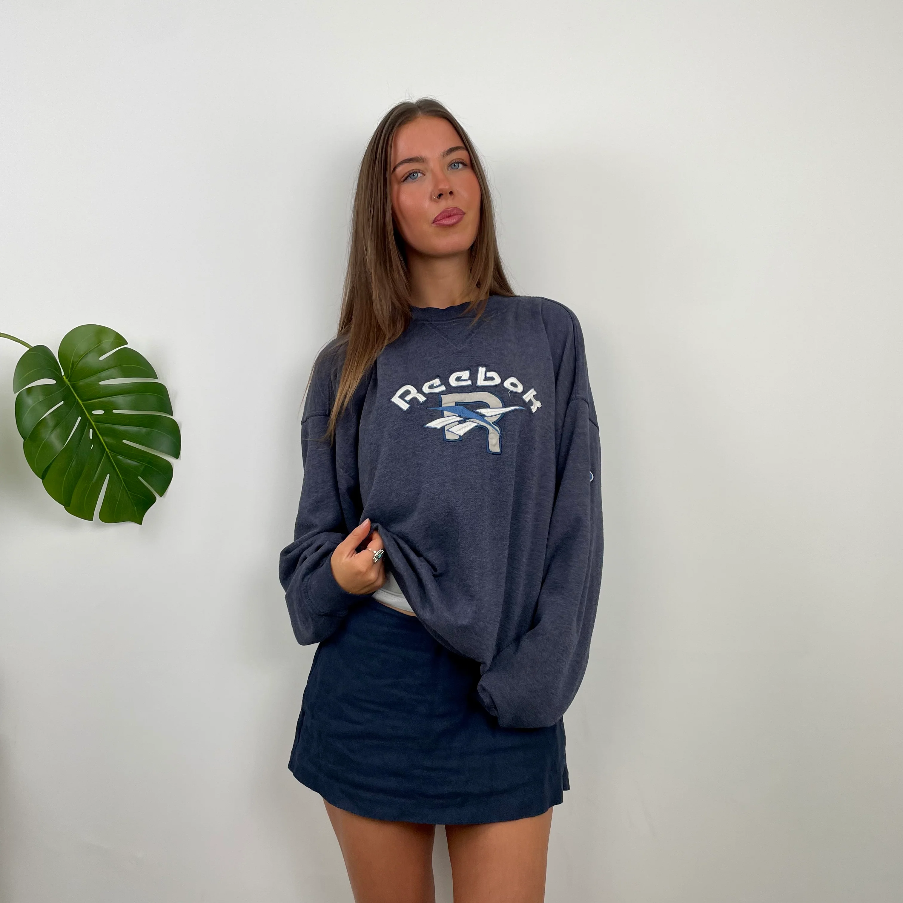 Reebok Grey Embroidered Logo Sweatshirt (L) - Image 4