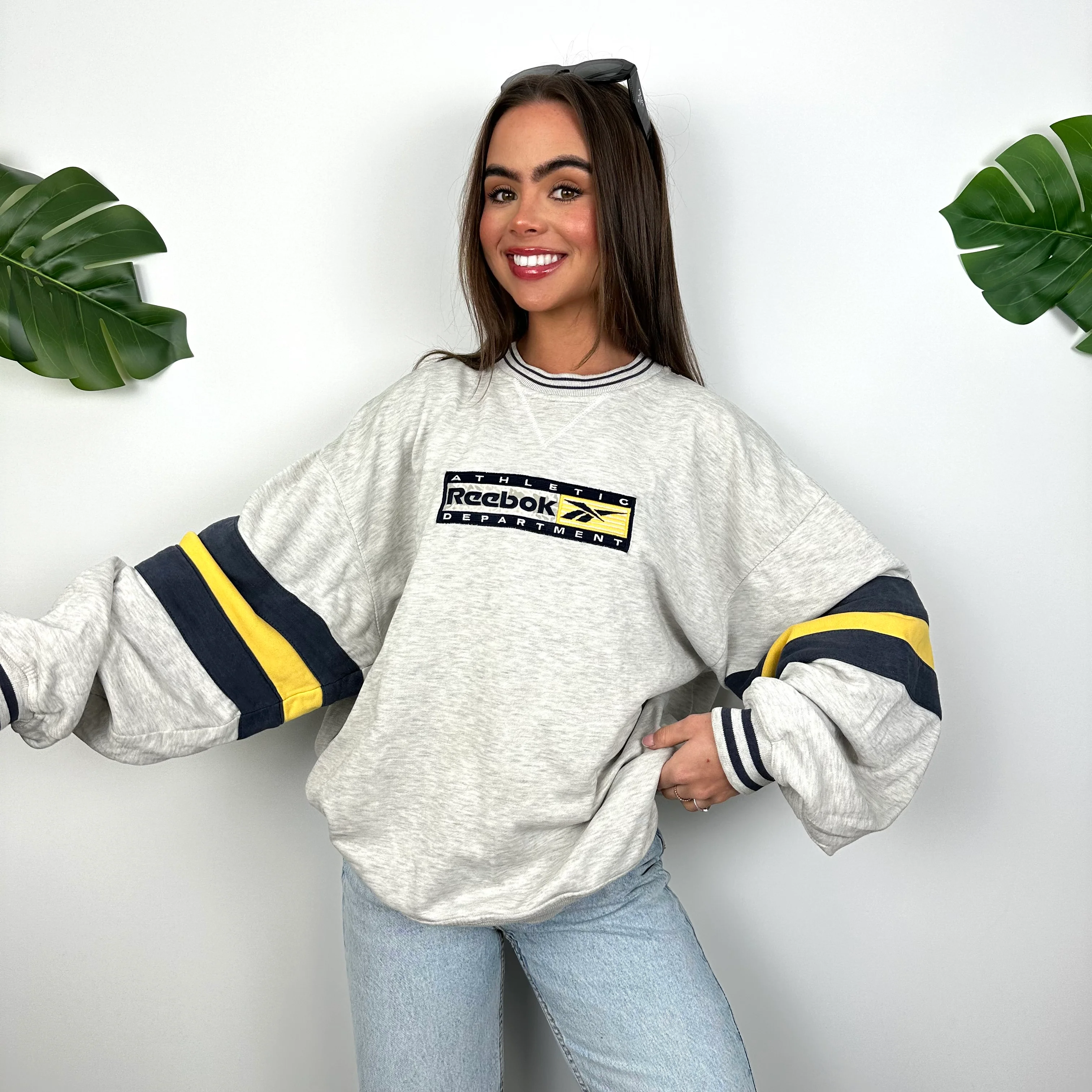 Reebok Grey Embroidered Spell Out Sweatshirt (M) - Image 3