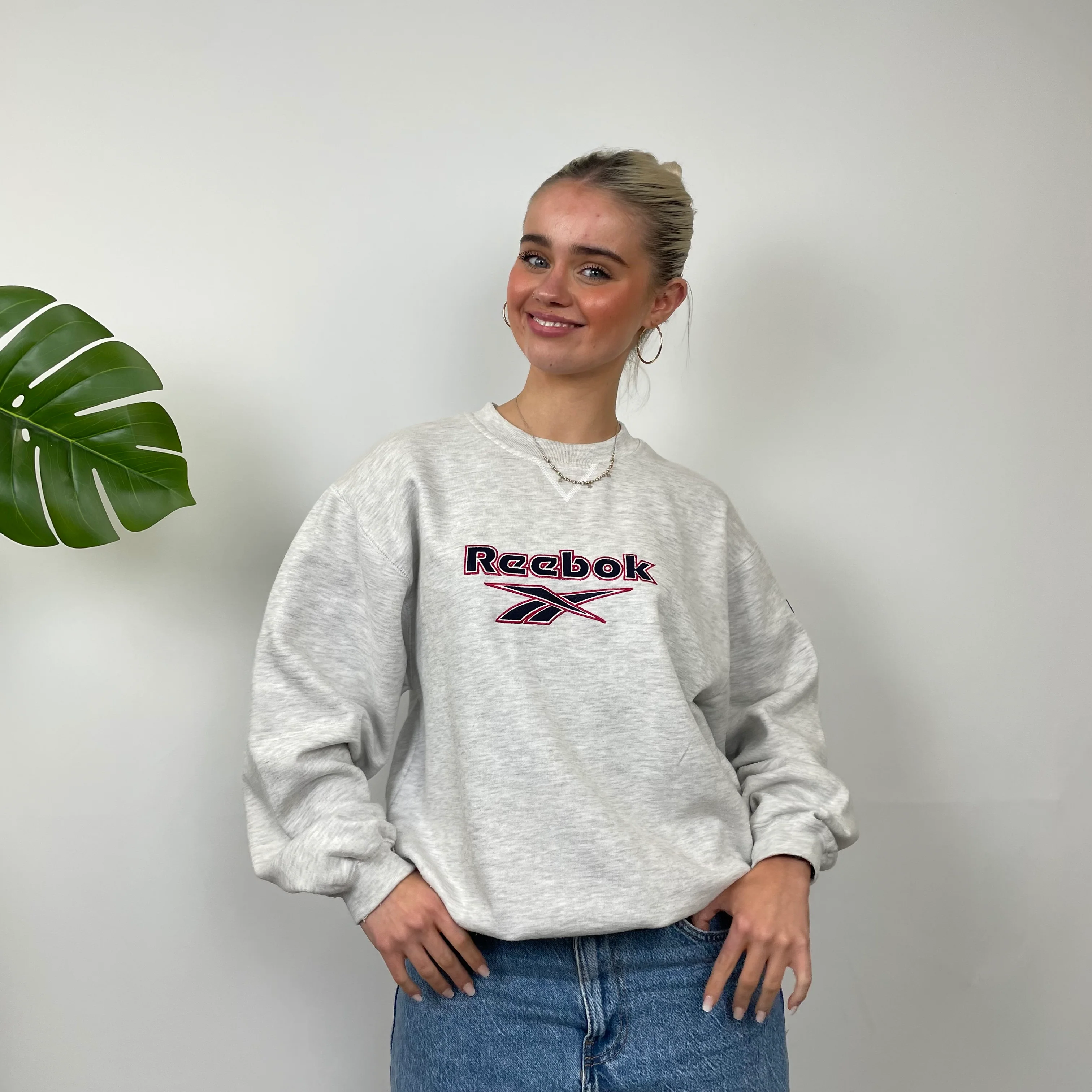 Reebok Grey Embroidered Spell Out Sweatshirt (M) - Image 7