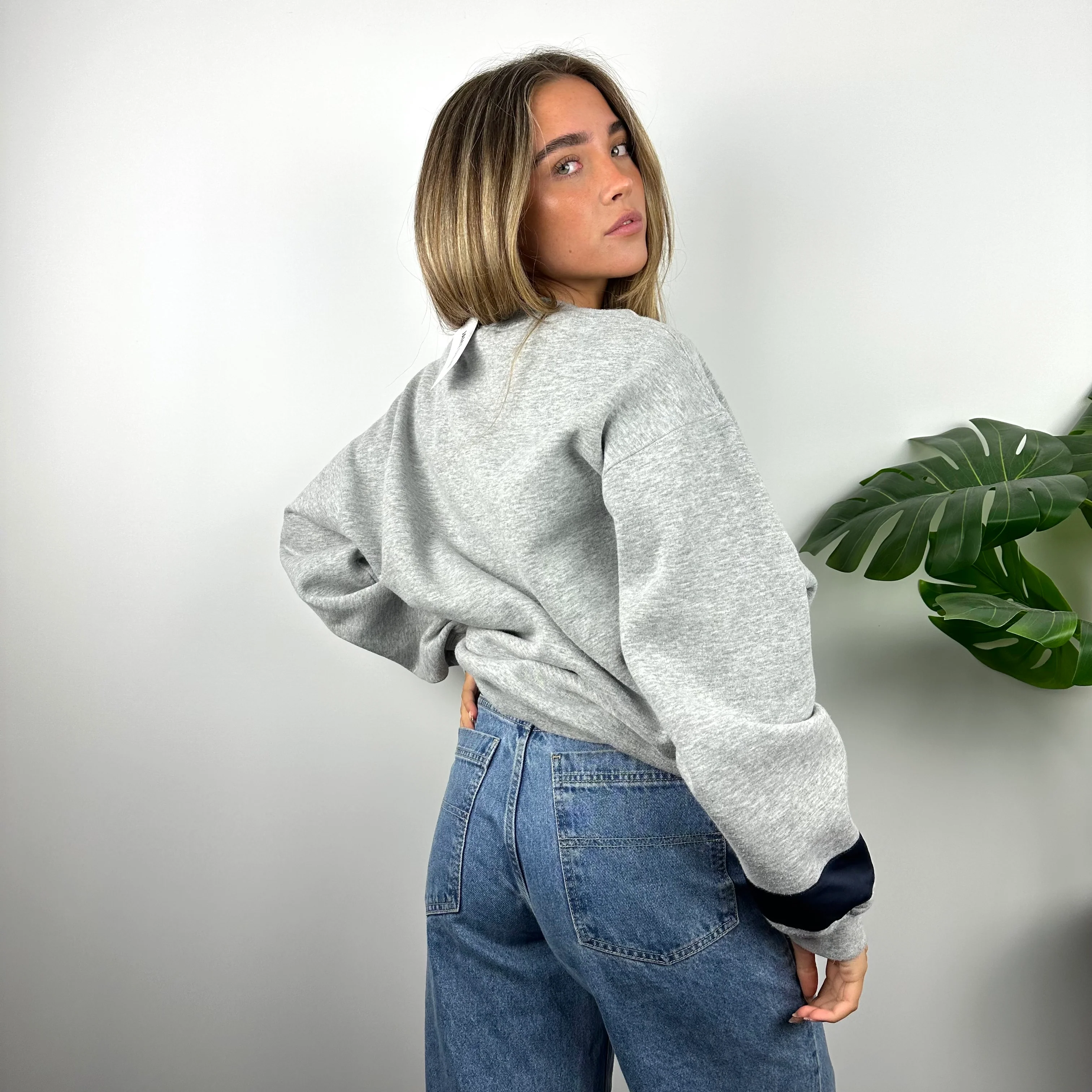 Reebok Grey Embroidered Spell Out Sweatshirt (L) - Image 3