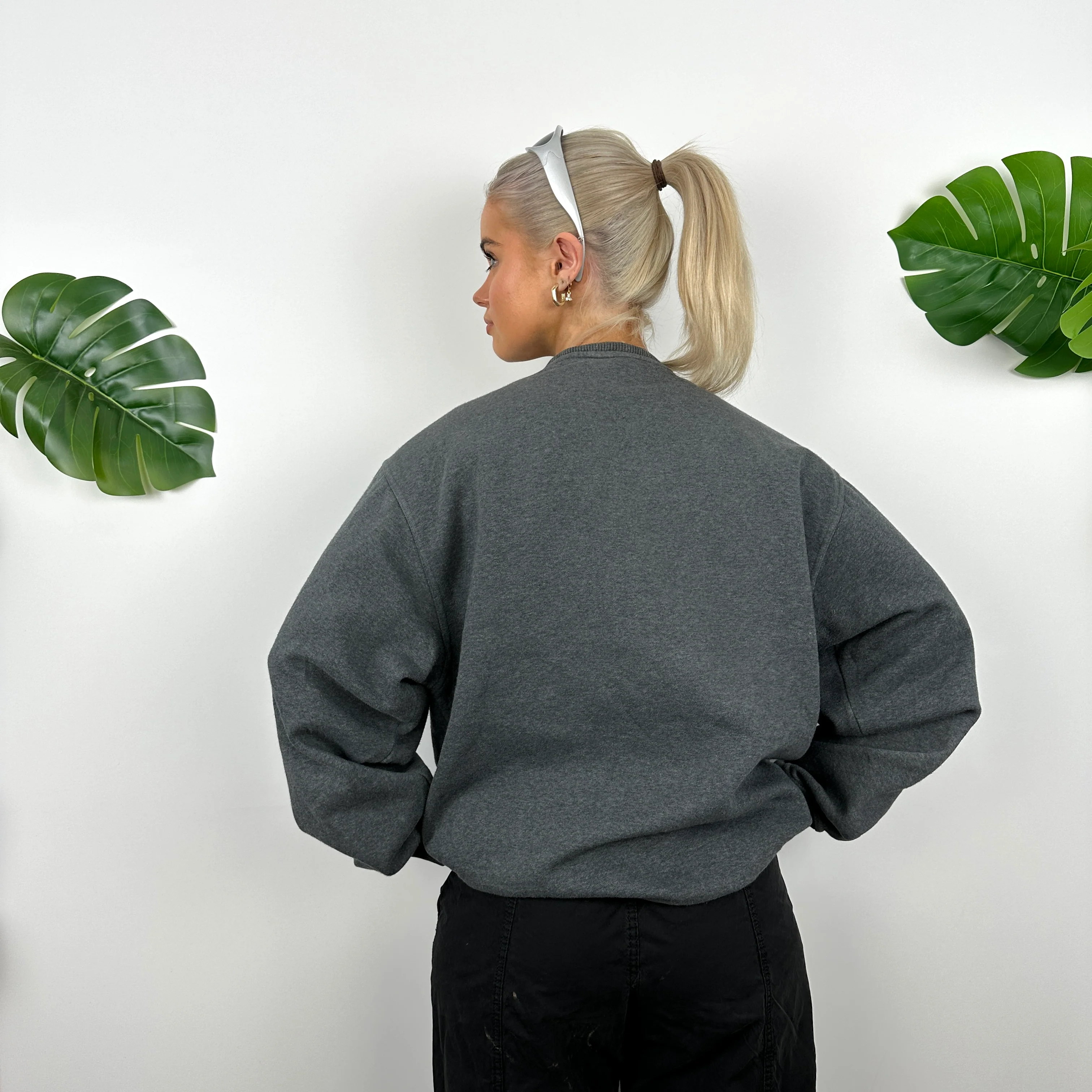 Reebok Grey Embroidered Spell Out Sweatshirt (M) - Image 6