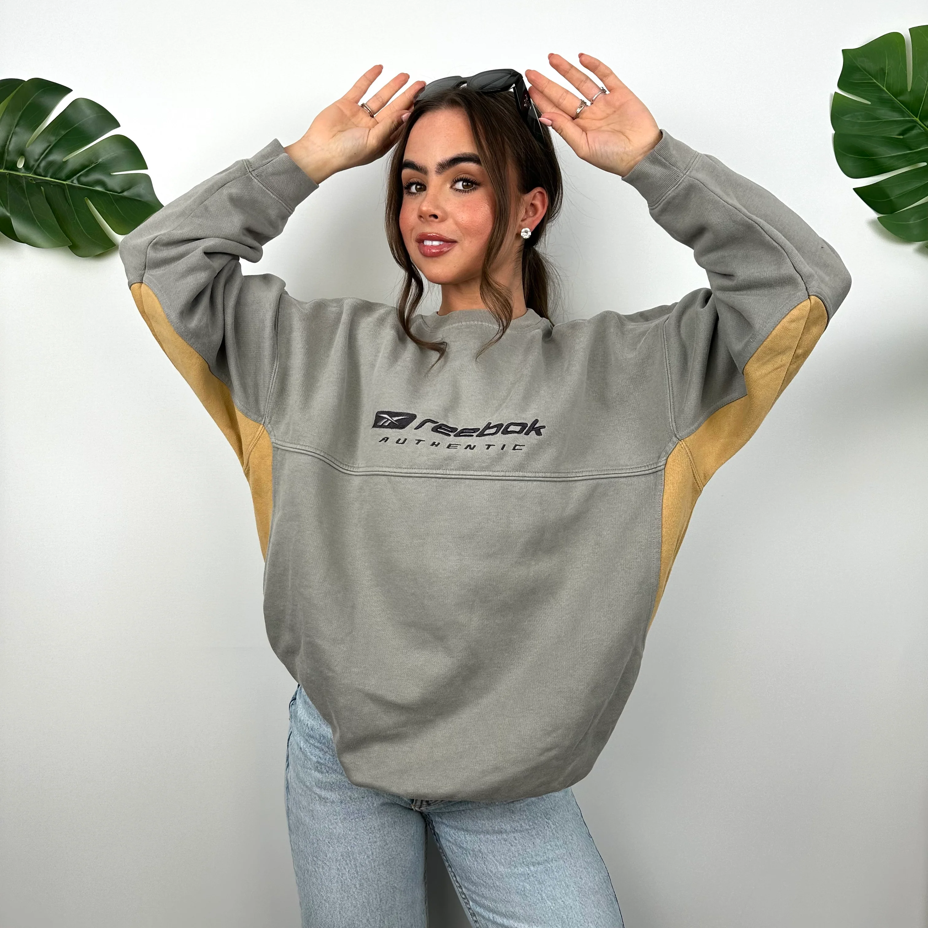 Reebok Grey Embroidered Spell Out Sweatshirt (M) - Image 2