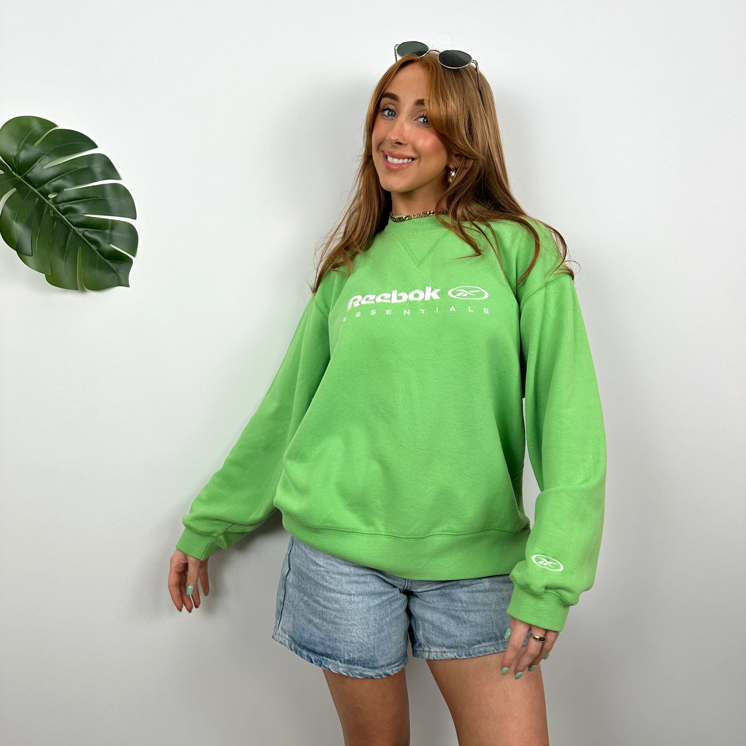 Reebok Membership RARE Green Embroidered Spell Out Sweatshirt (M) - Image 3