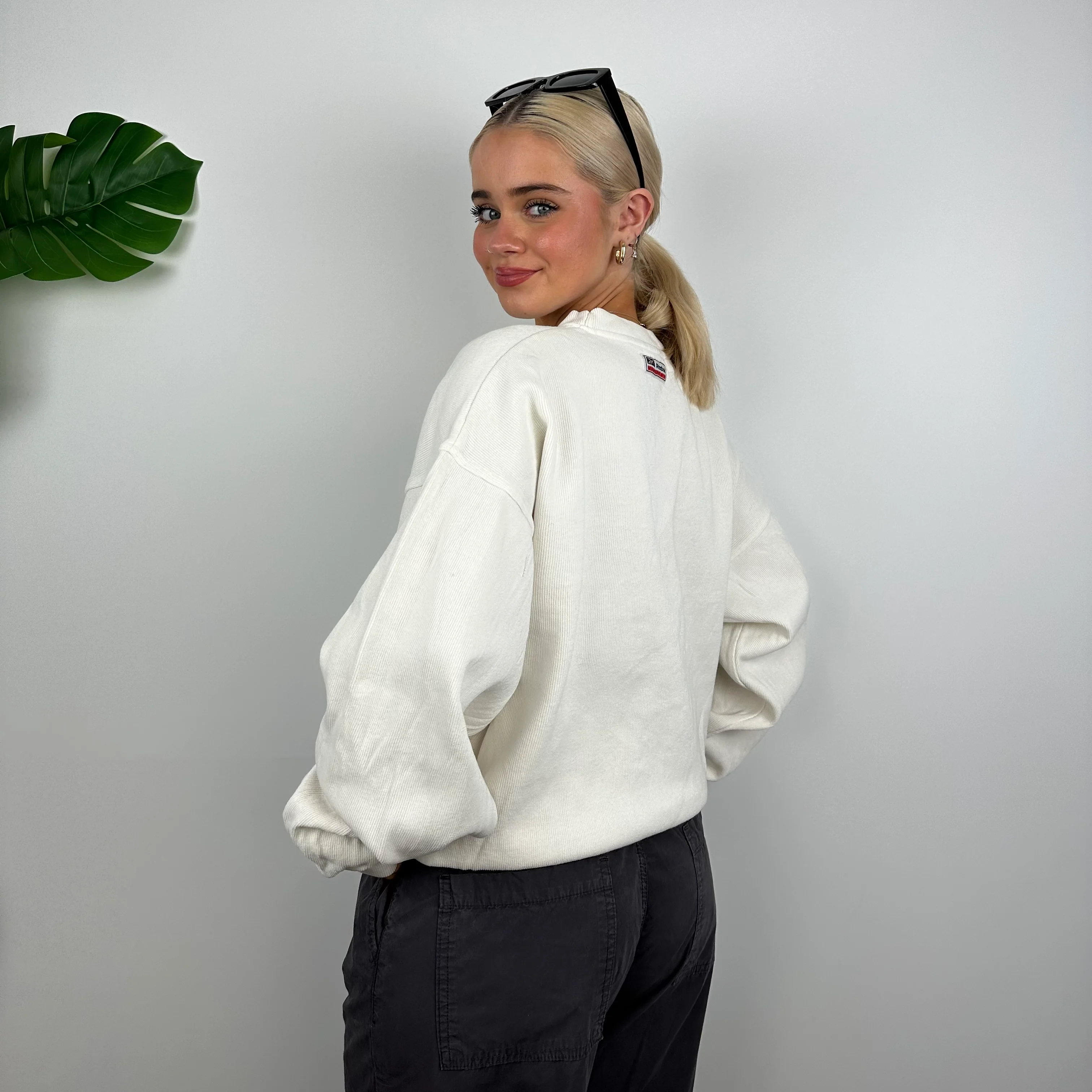 Reebok Membership RARE White Embroidered Spell Out Sweatshirt (M) - Image 5