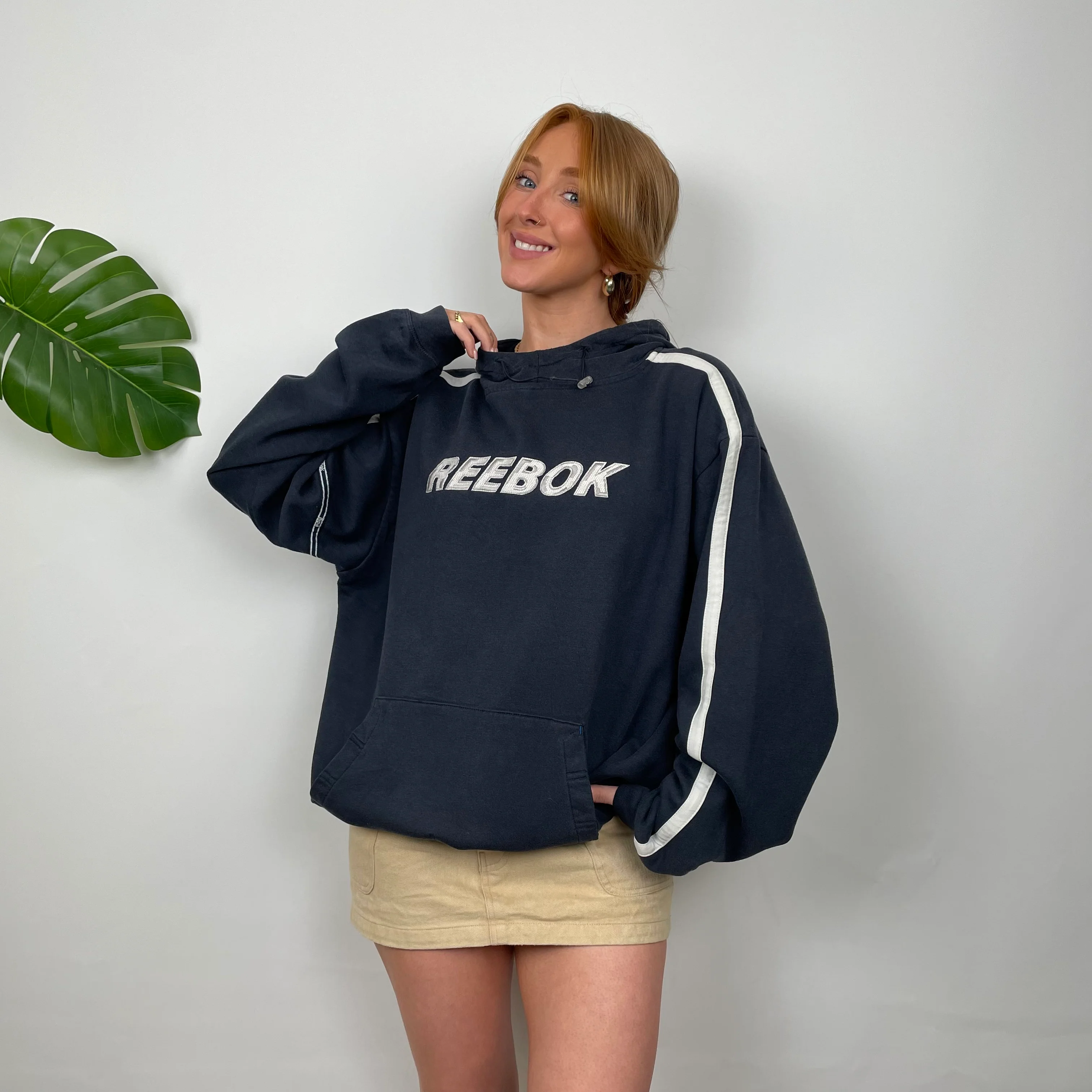 Reebok Navy Embroidered Spell Out Hoodie (XL) - Image 3