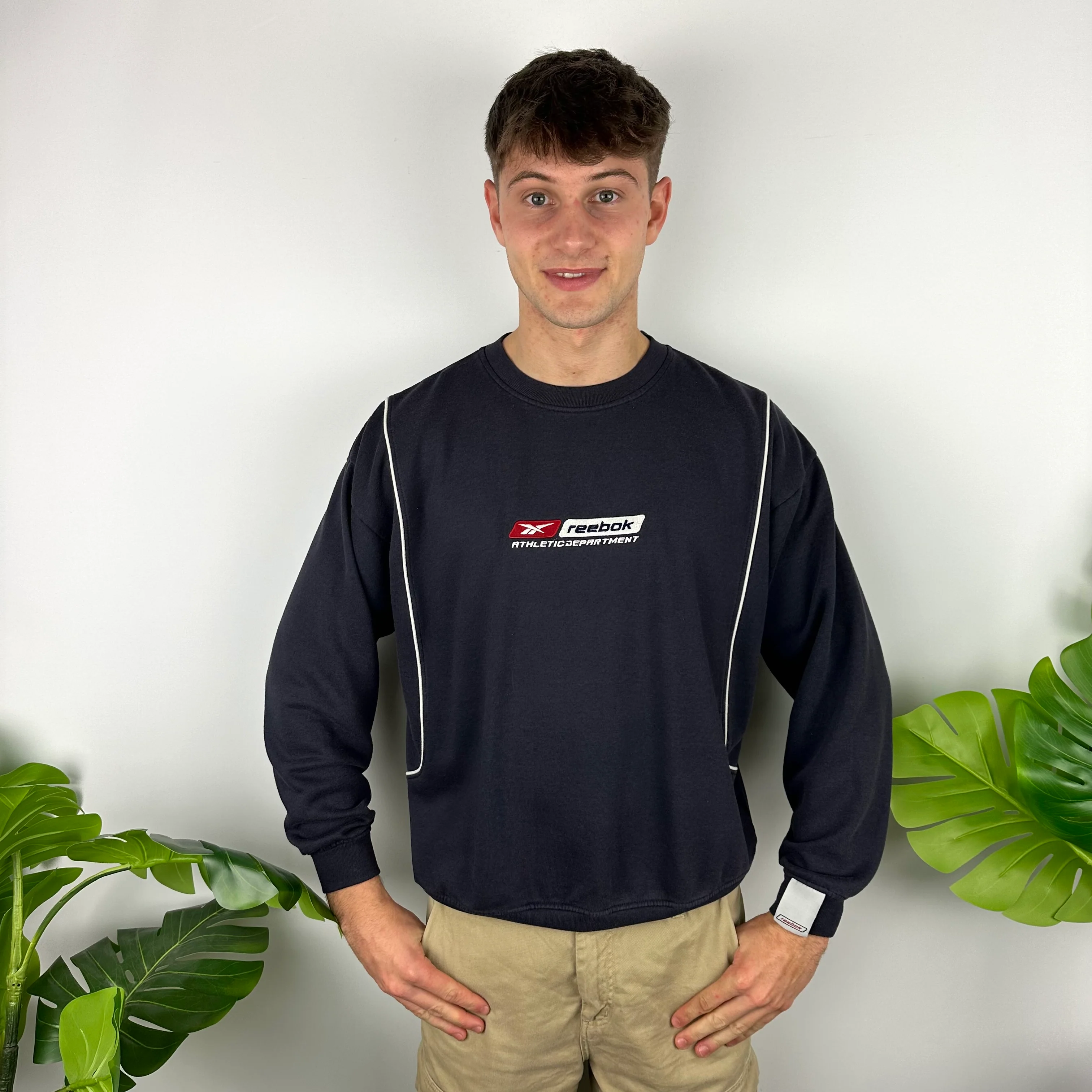 Reebok Navy Embroidered Spell Out Sweatshirt (M) - Image 5
