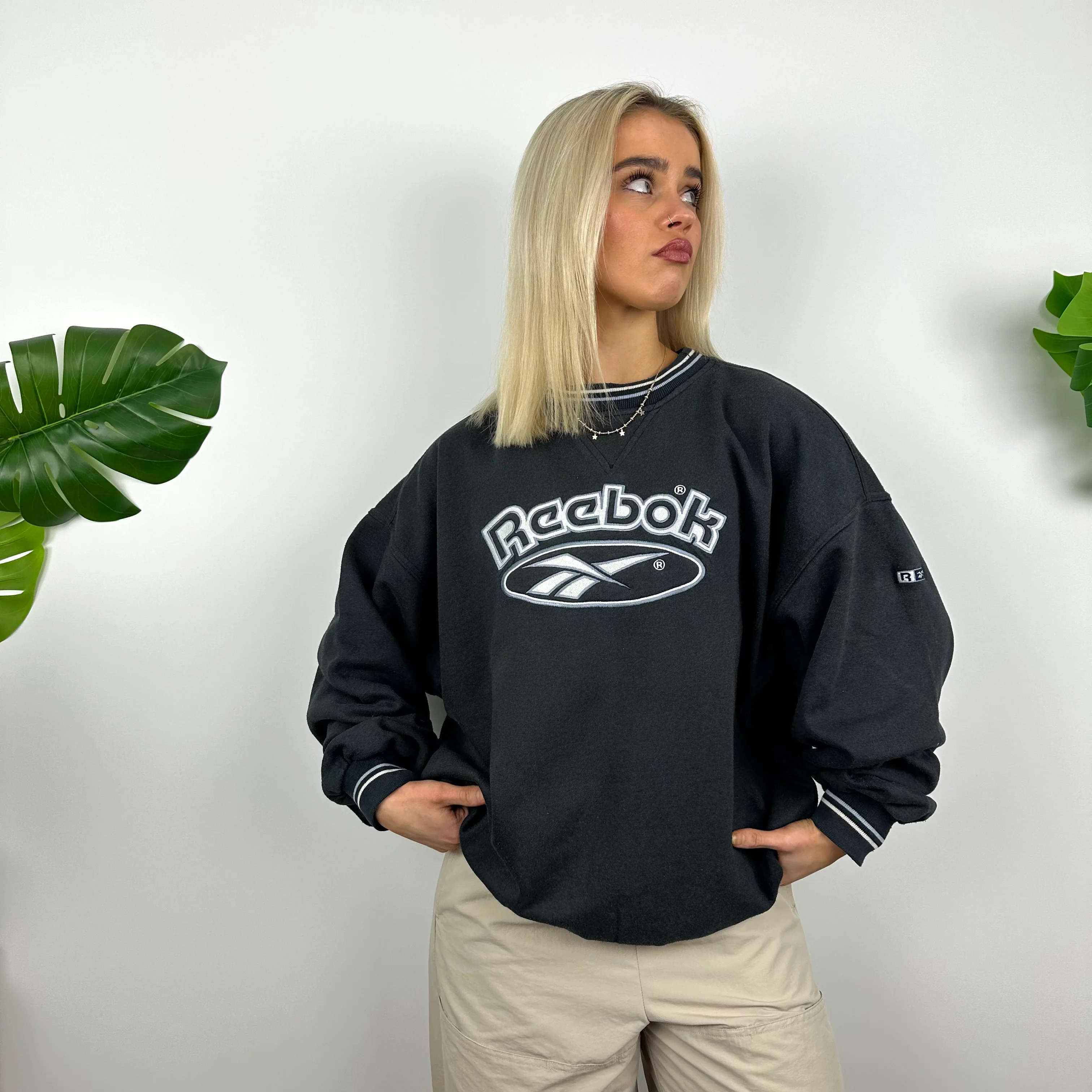 Reebok Navy Embroidered Spell Out Sweatshirt (M) - Image 2