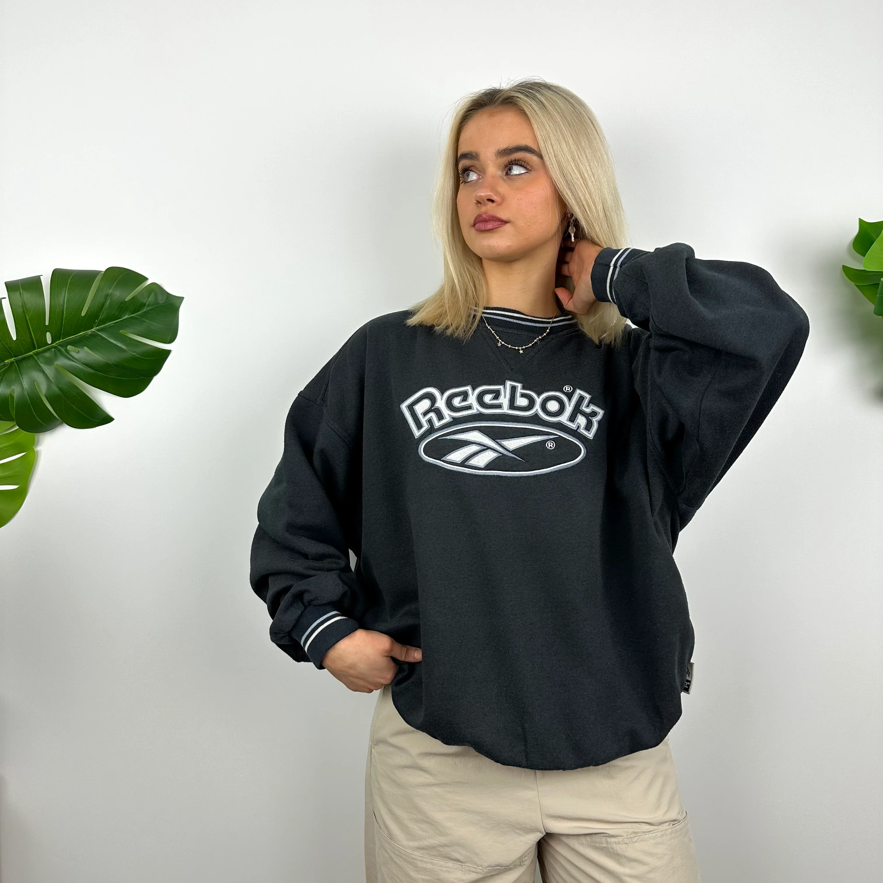 Reebok Navy Embroidered Spell Out Sweatshirt (M) - Image 3