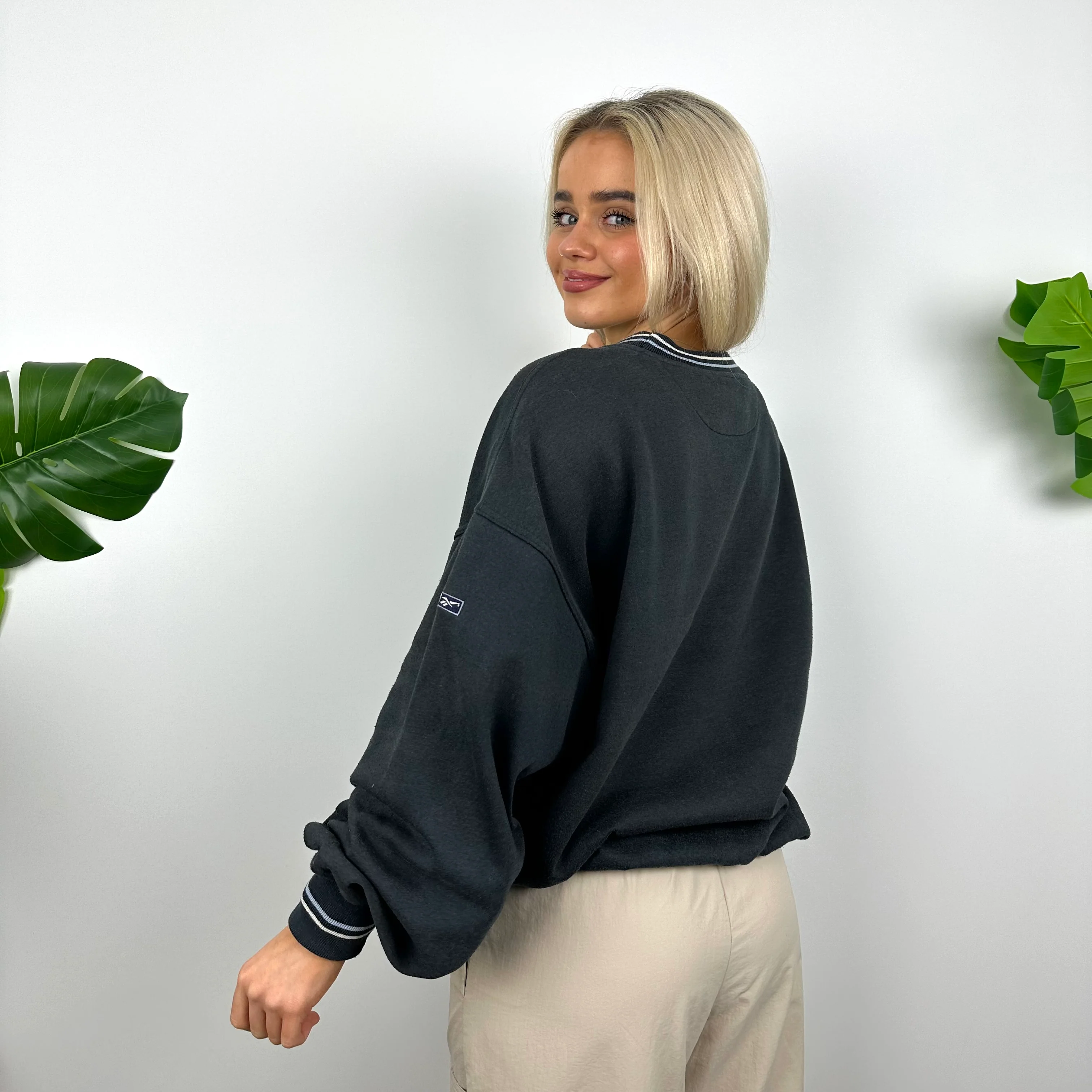 Reebok Navy Embroidered Spell Out Sweatshirt (M) - Image 4