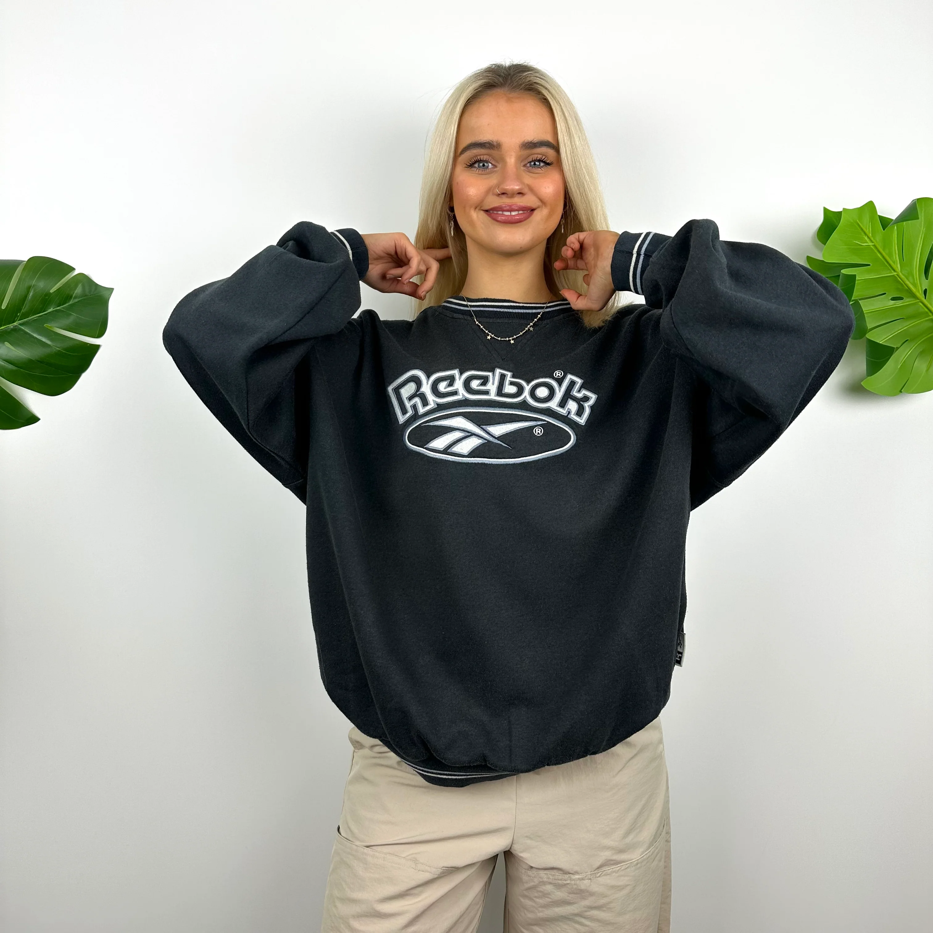 Reebok Navy Embroidered Spell Out Sweatshirt (M) - Image 6