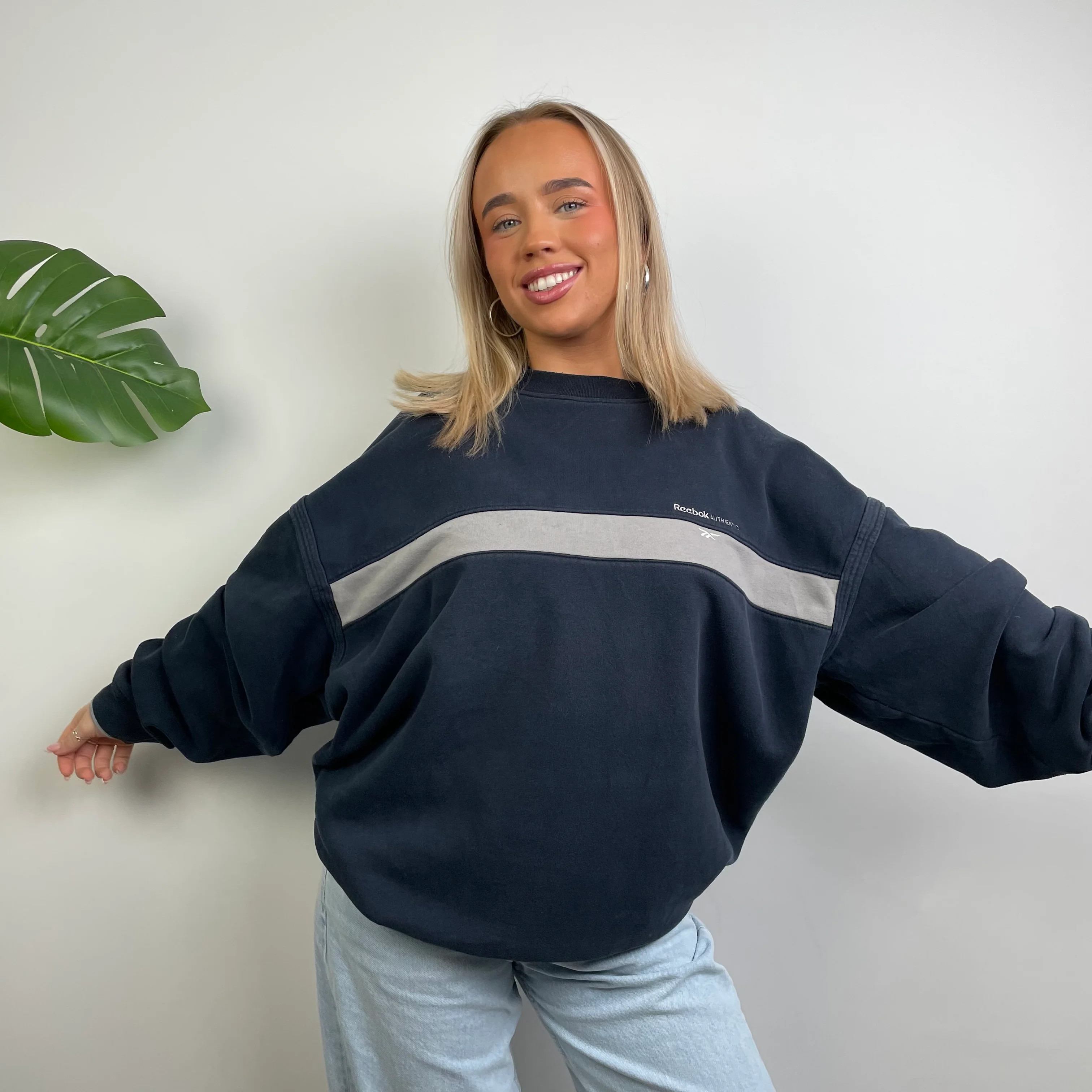 Reebok Navy Embroidered Spell Out Sweatshirt (L) - Image 4