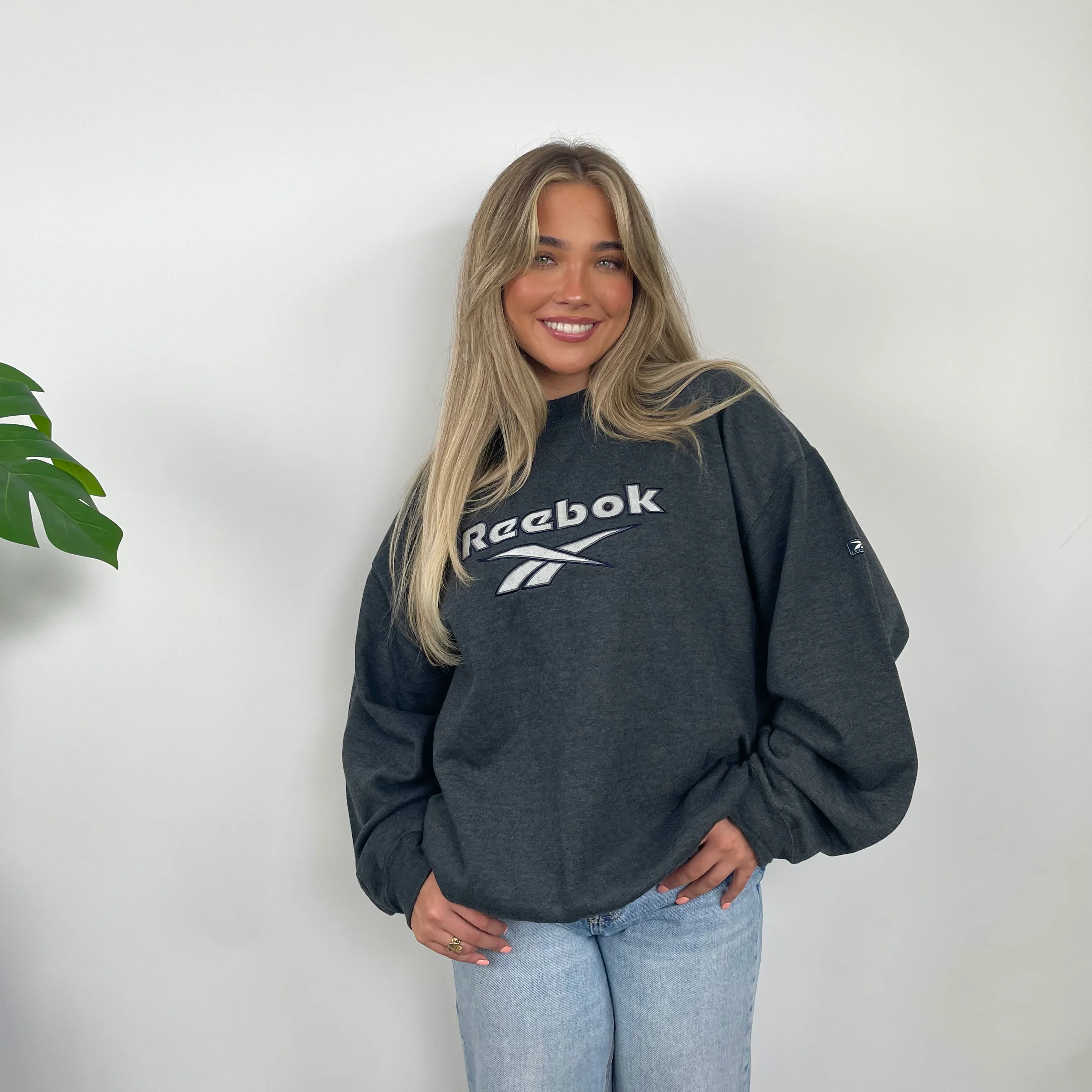 Reebok RARE Black Grey Embroidered Spell Out Sweatshirt (L) - Image 4