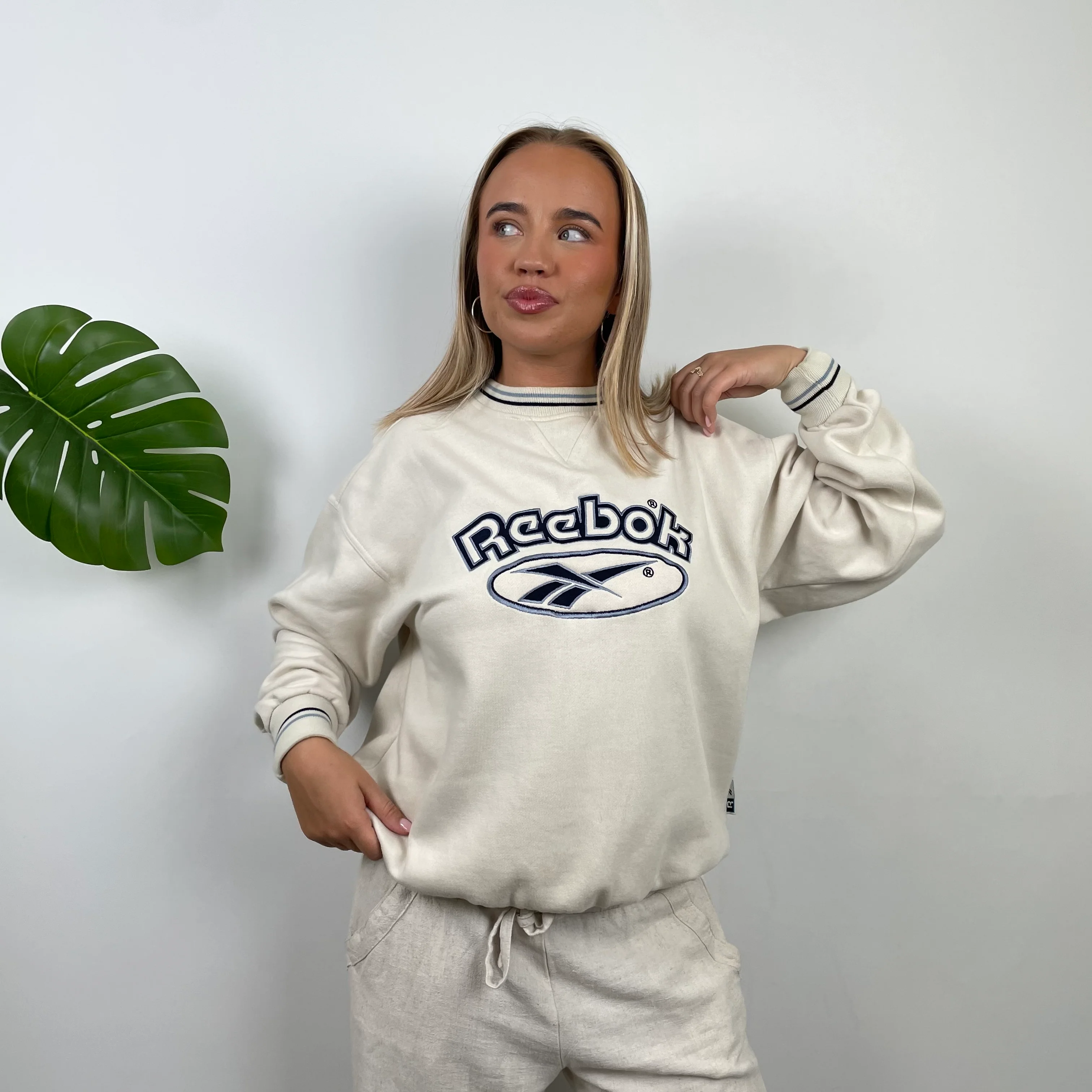 Reebok RARE Cream Embroidered Spell Out Sweatshirt (M) - Image 2