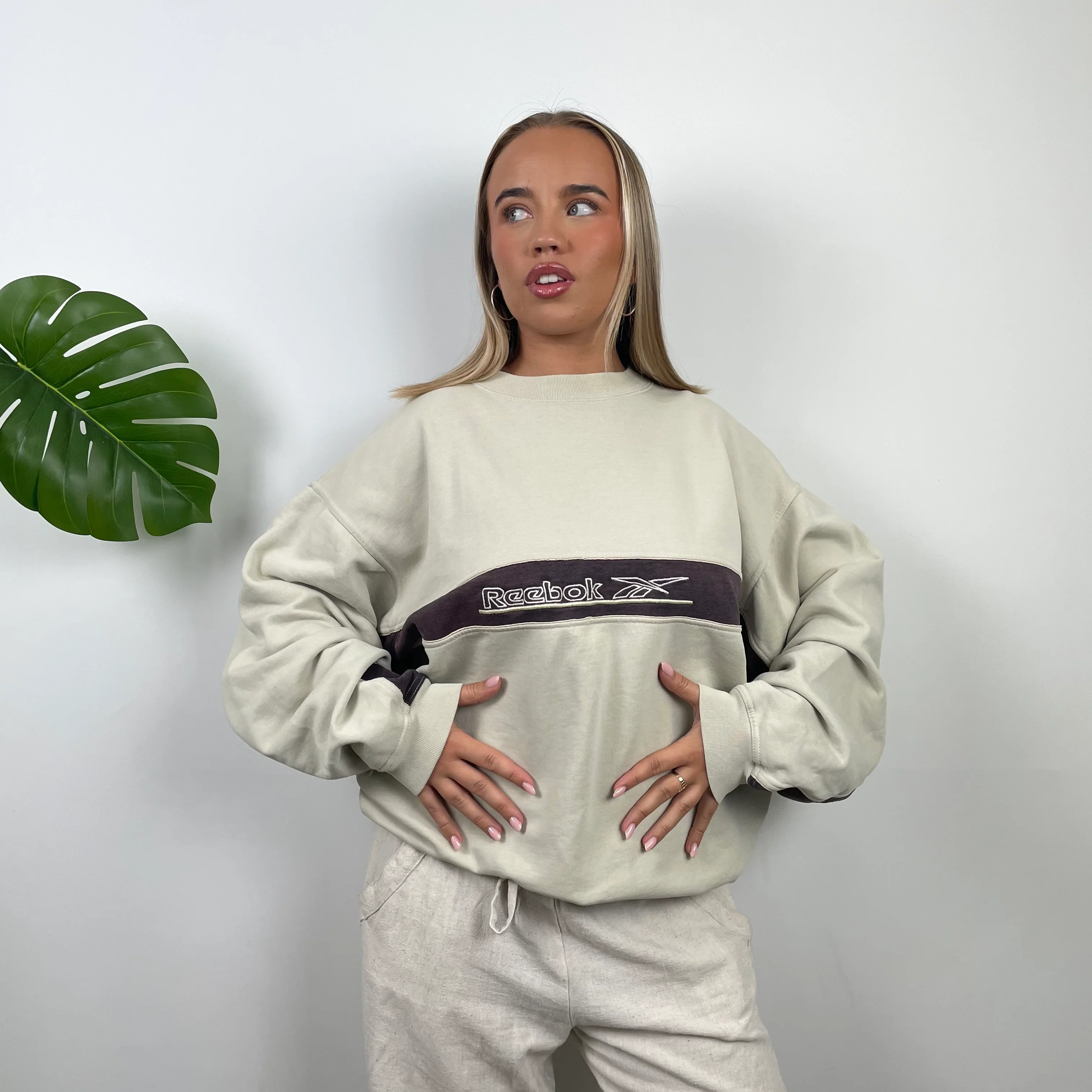 Reebok RARE Cream Embroidered Spell Out Sweatshirt (L) - Image 2