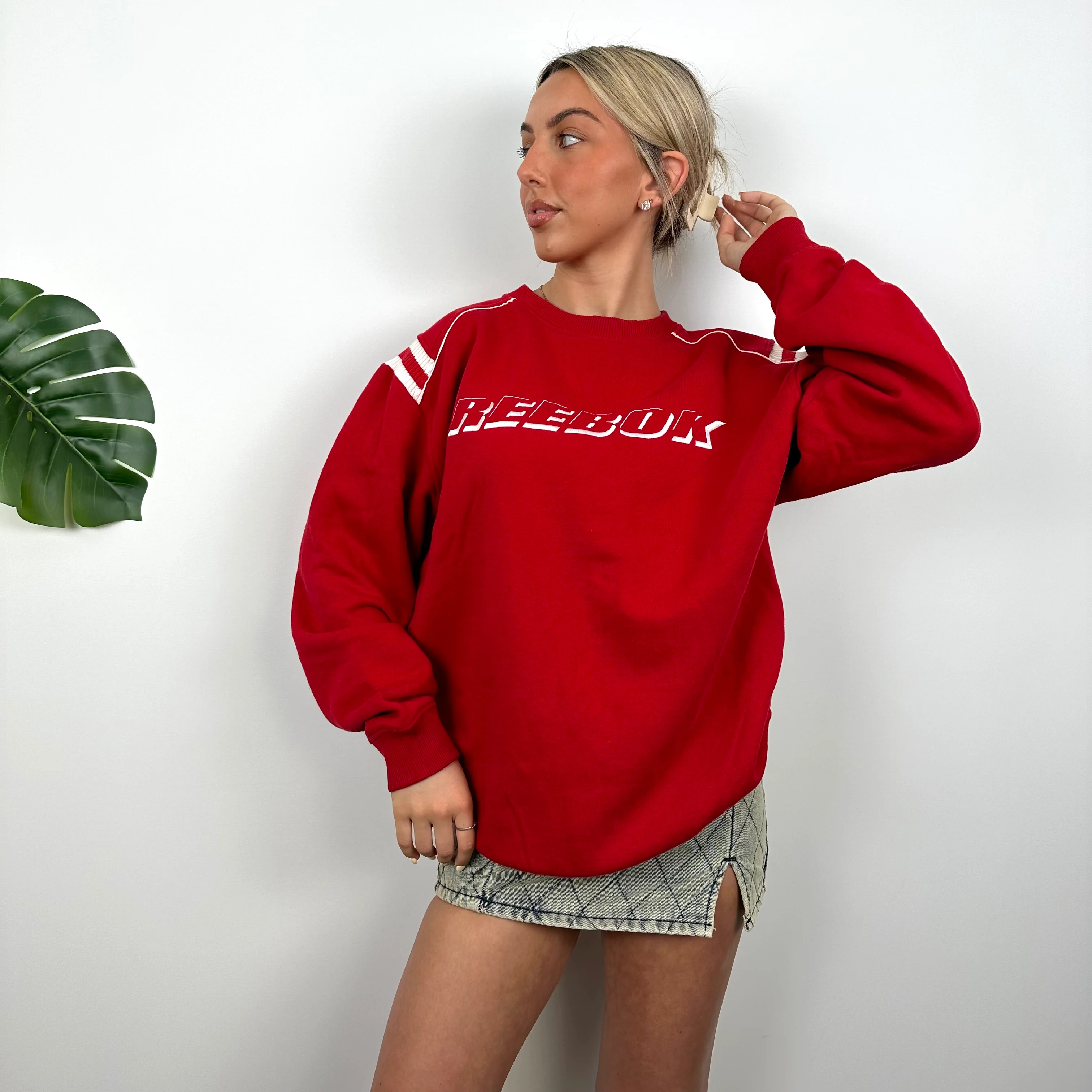 Reebok Red Embroidered Spell Out Sweatshirt (M) - Image 5