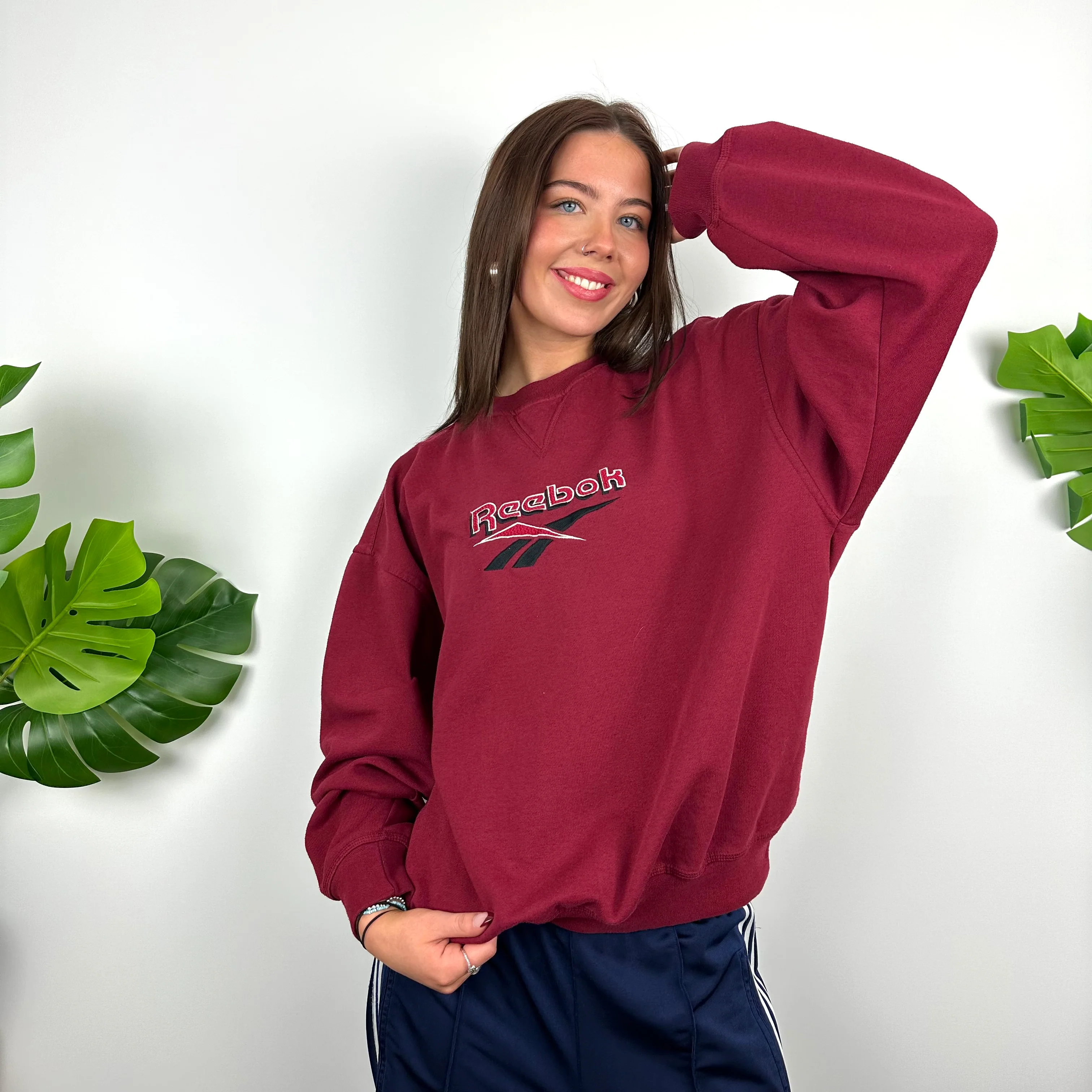 Reebok Red Embroidered Spell Out Sweatshirt (M) - Image 2