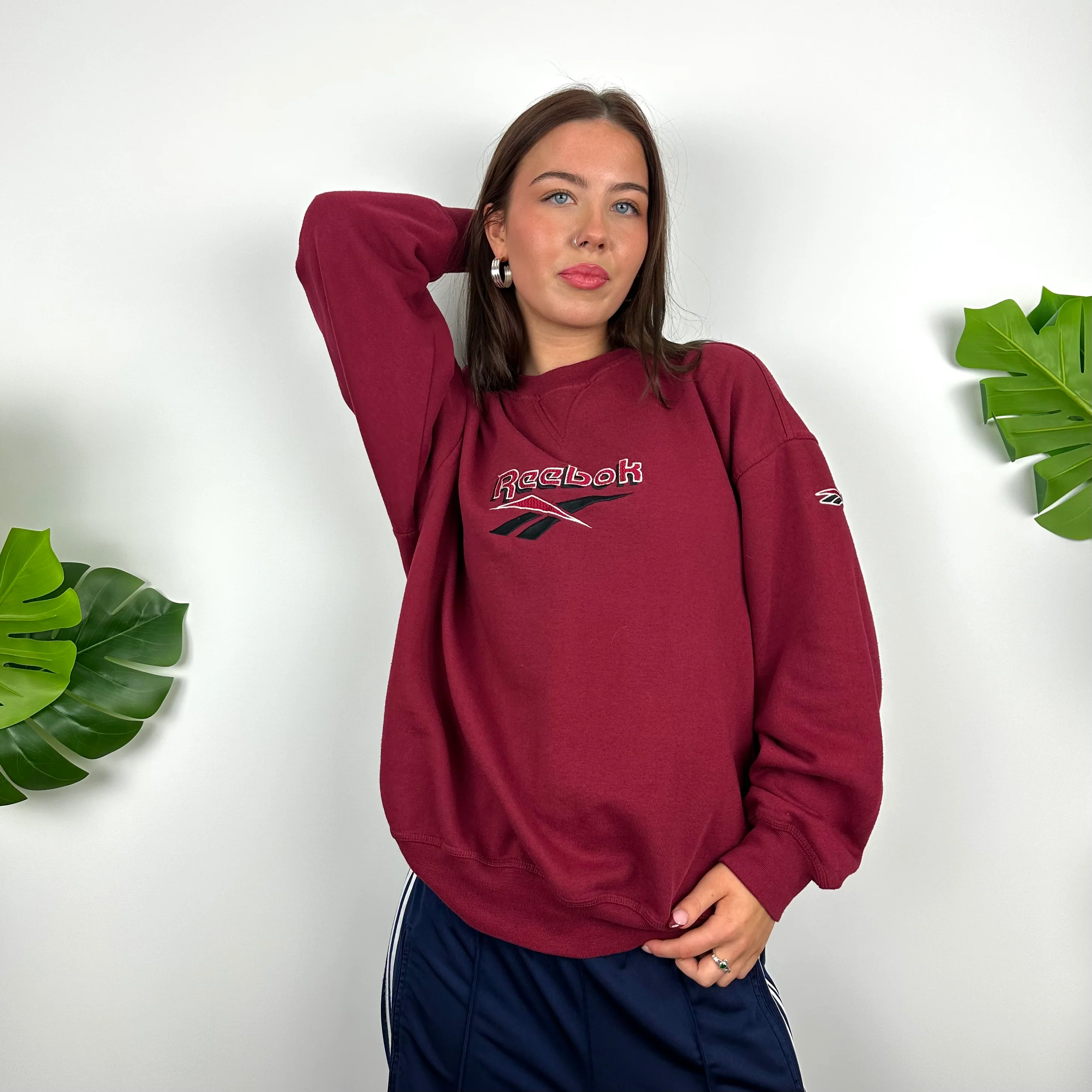 Reebok Red Embroidered Spell Out Sweatshirt (M) - Image 4