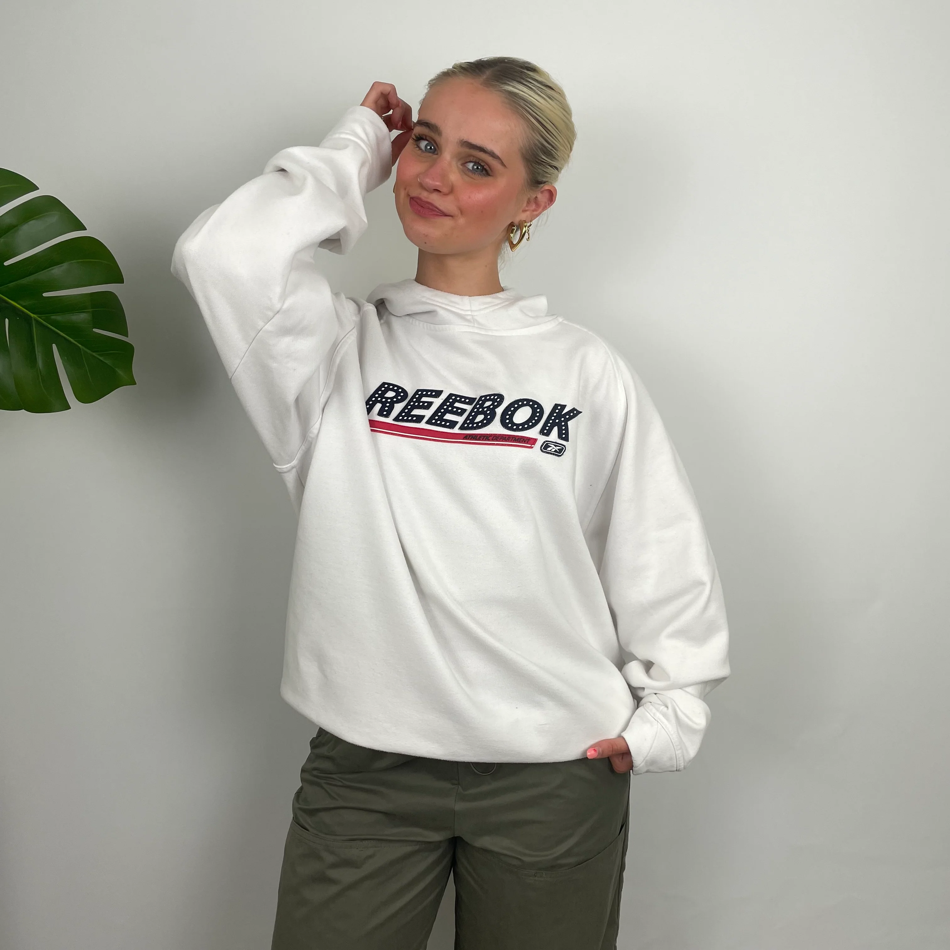 Reebok White Embroidered Spell Out Hoodie (M) - Image 2