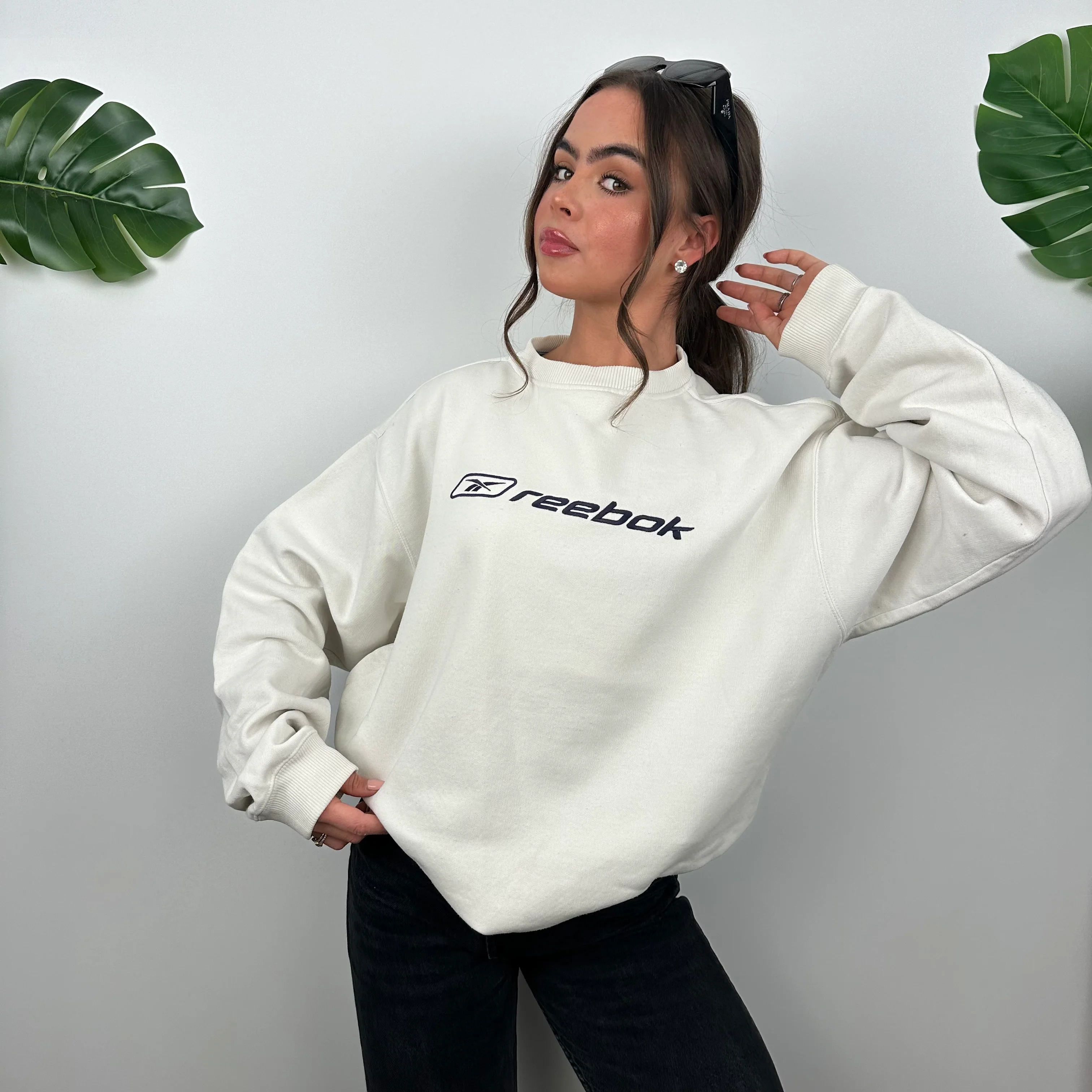 Reebok White Embroidered Spell Out Sweatshirt (M) - Image 4