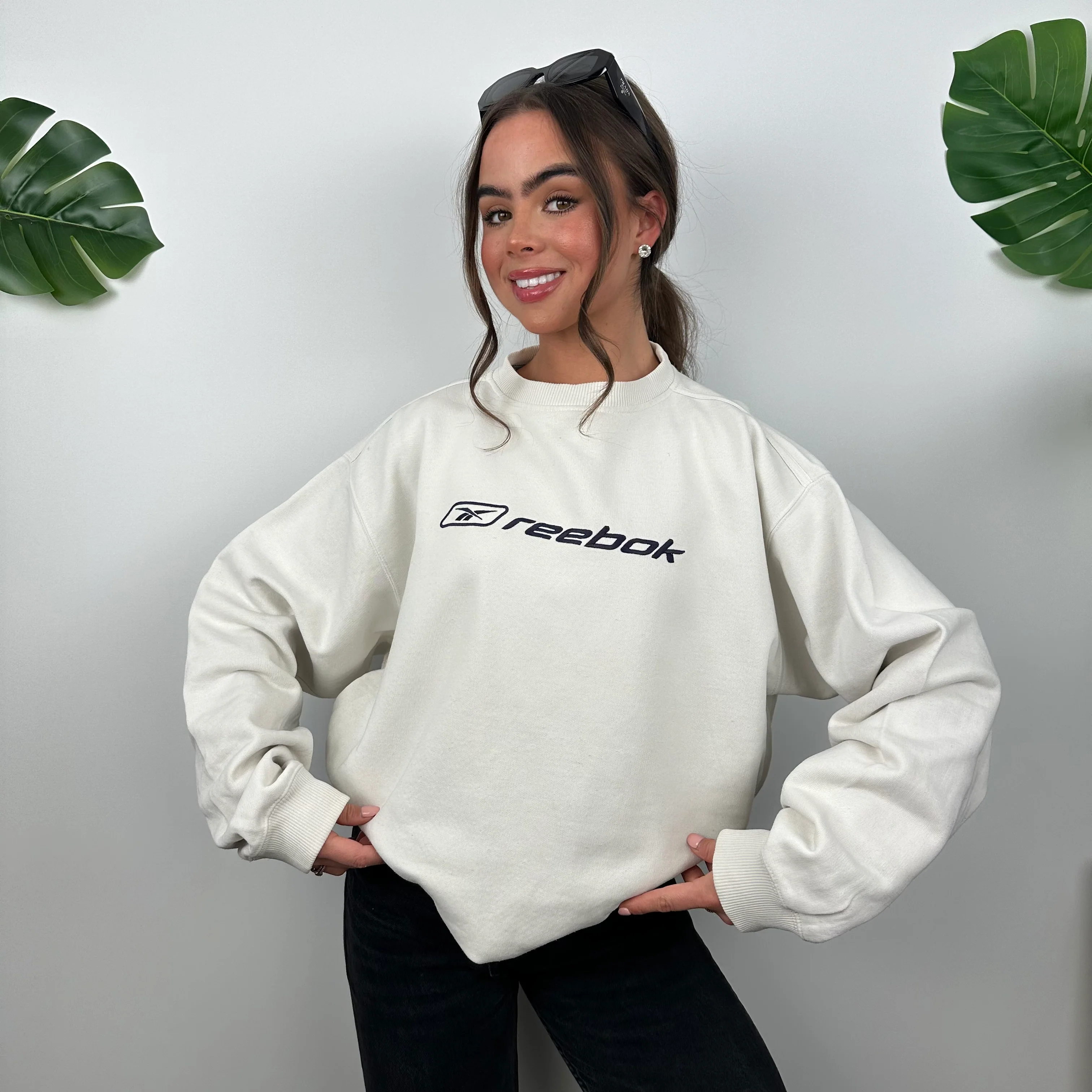 Reebok White Embroidered Spell Out Sweatshirt (M) - Image 5