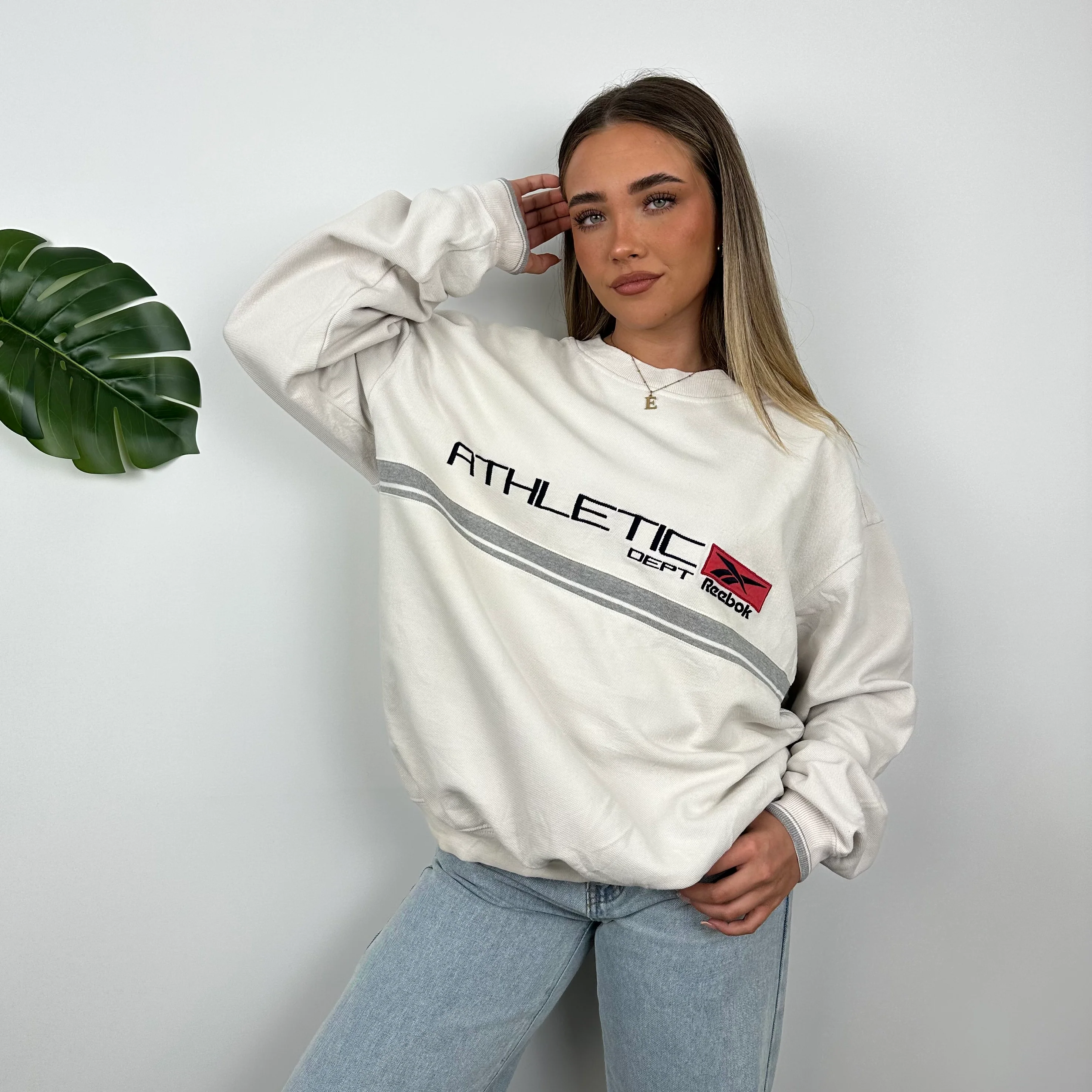 Reebok White Embroidered Spell Out Sweatshirt (M)