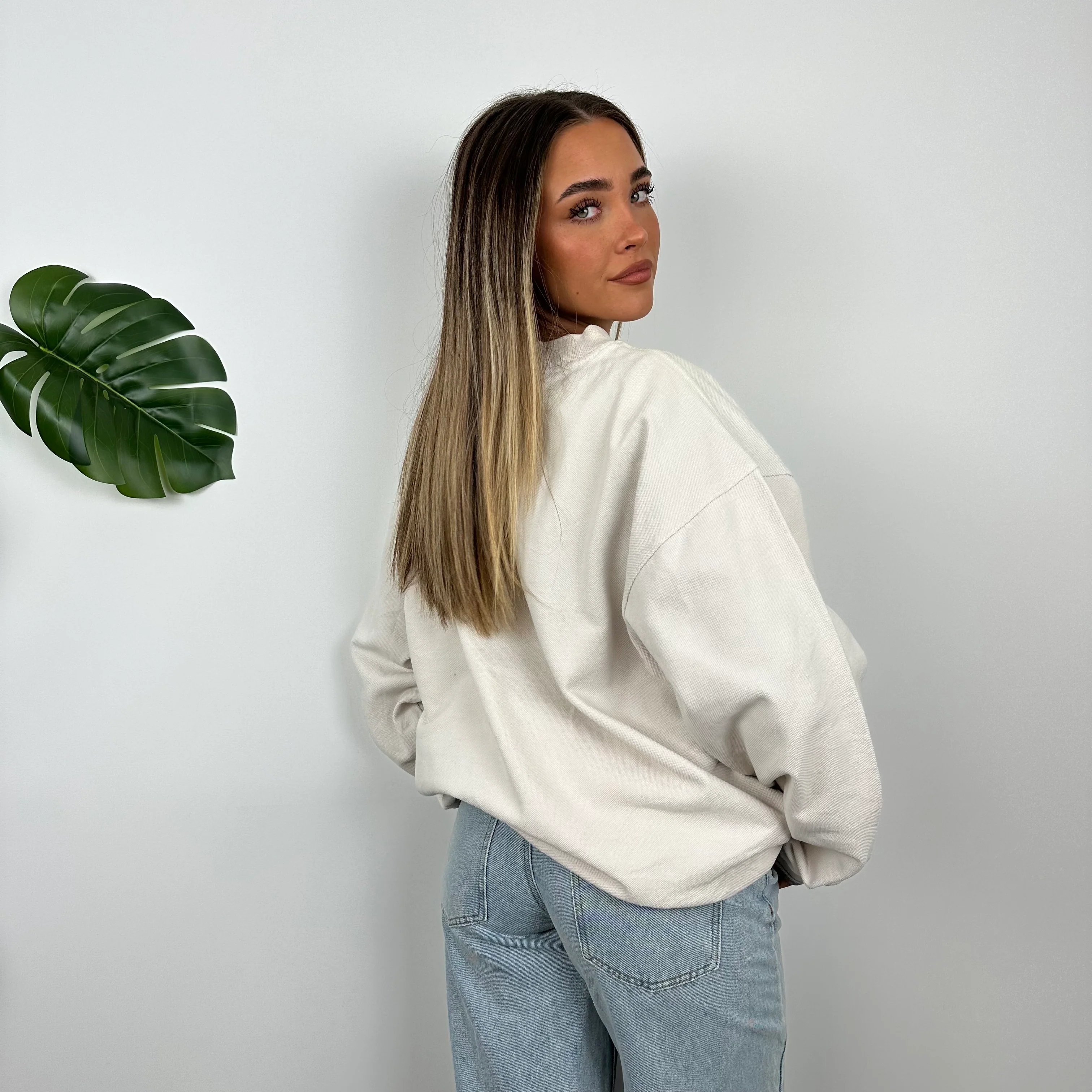 Reebok White Embroidered Spell Out Sweatshirt (M) - Image 6