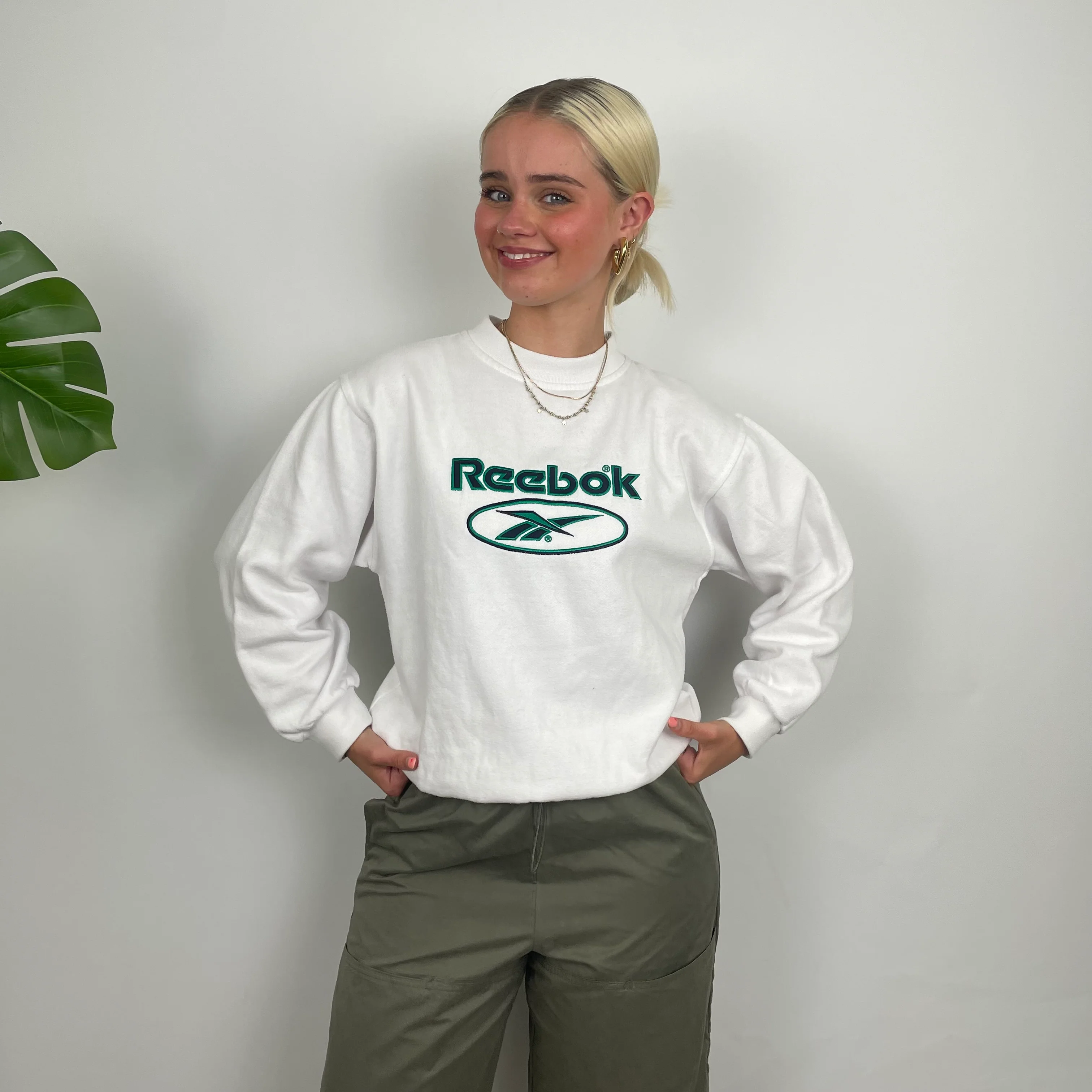 Reebok White Embroidered Spell Out Sweatshirt (XS) - Image 4