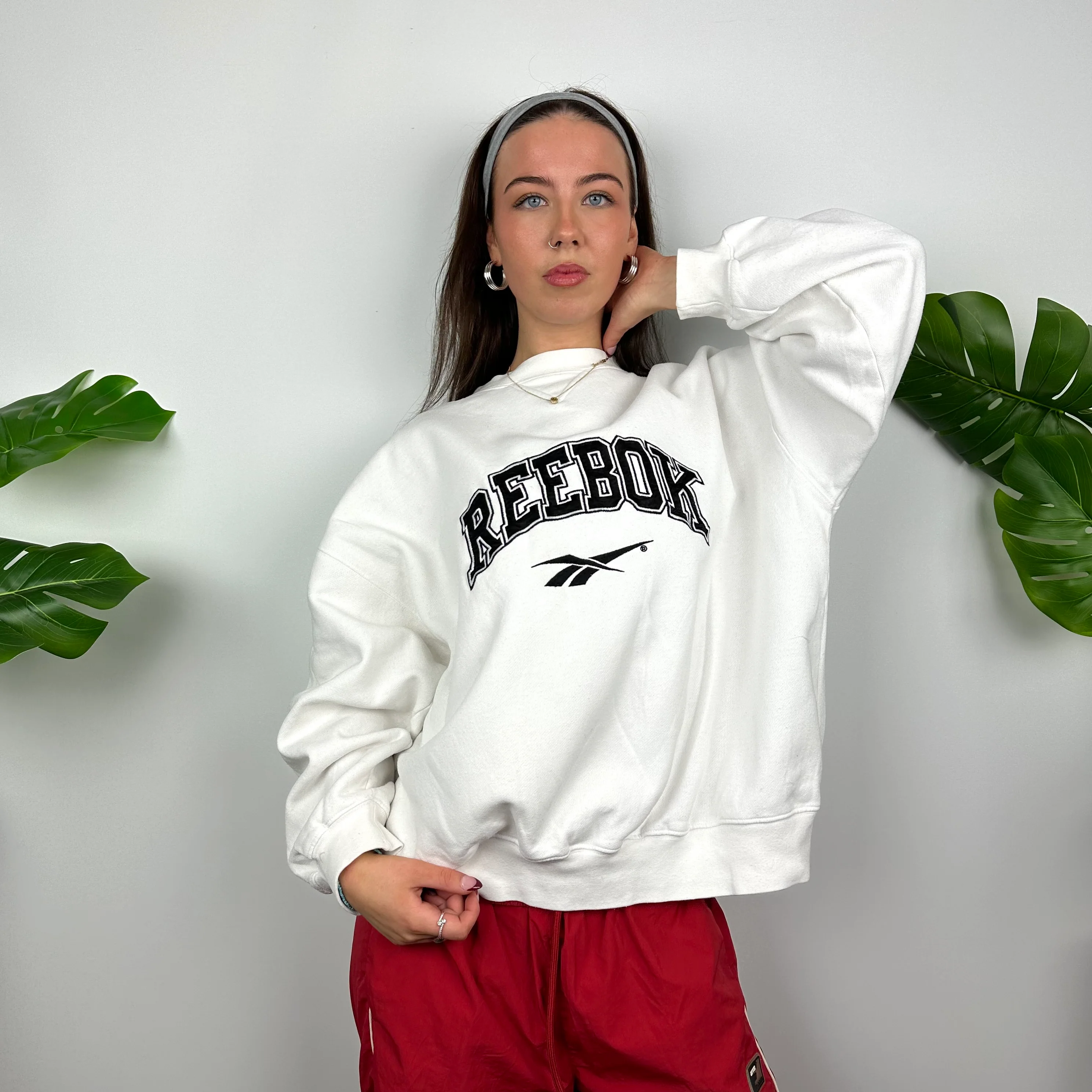 Reebok White Embroidered Spell Out Sweatshirt (M)