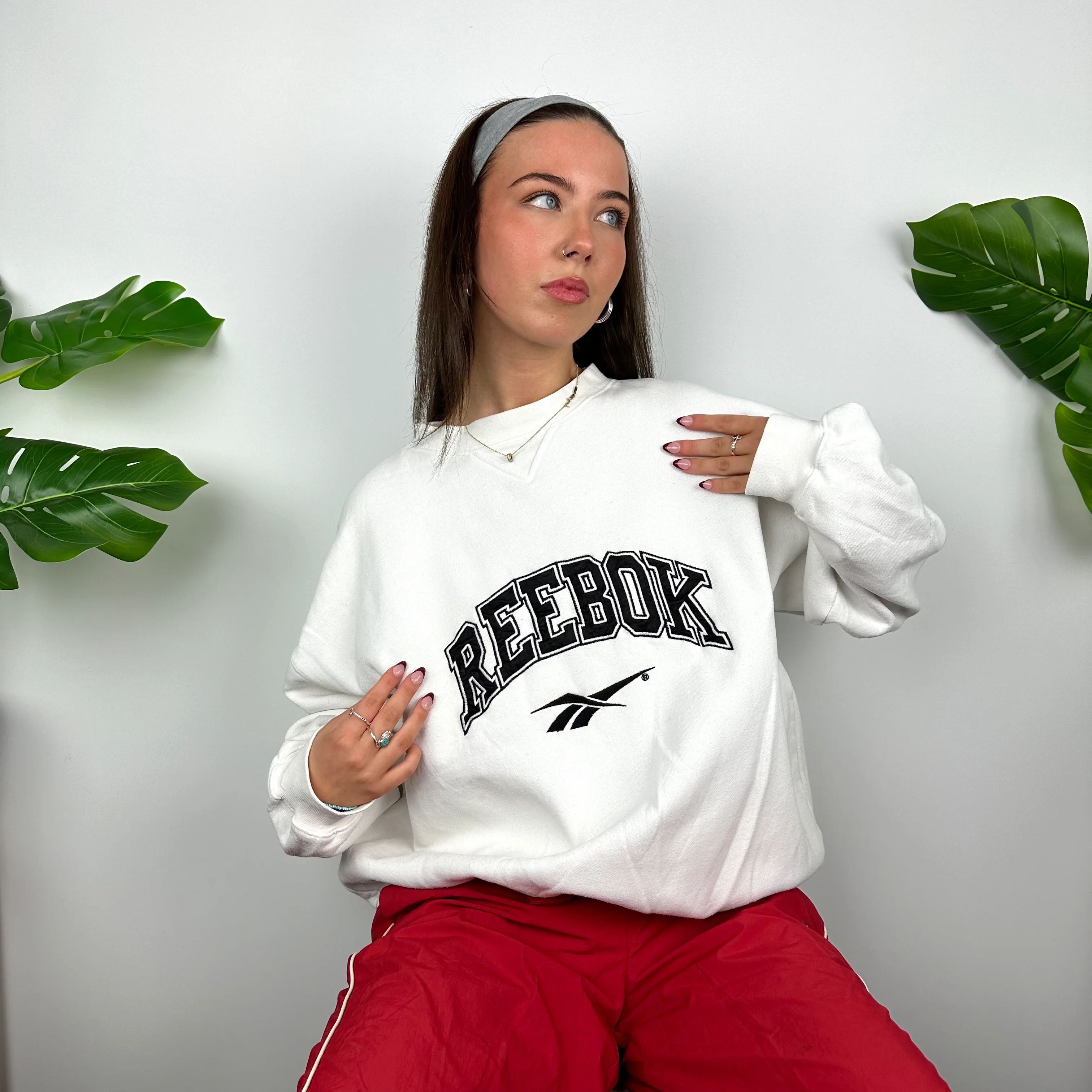 Reebok White Embroidered Spell Out Sweatshirt (M) - Image 3