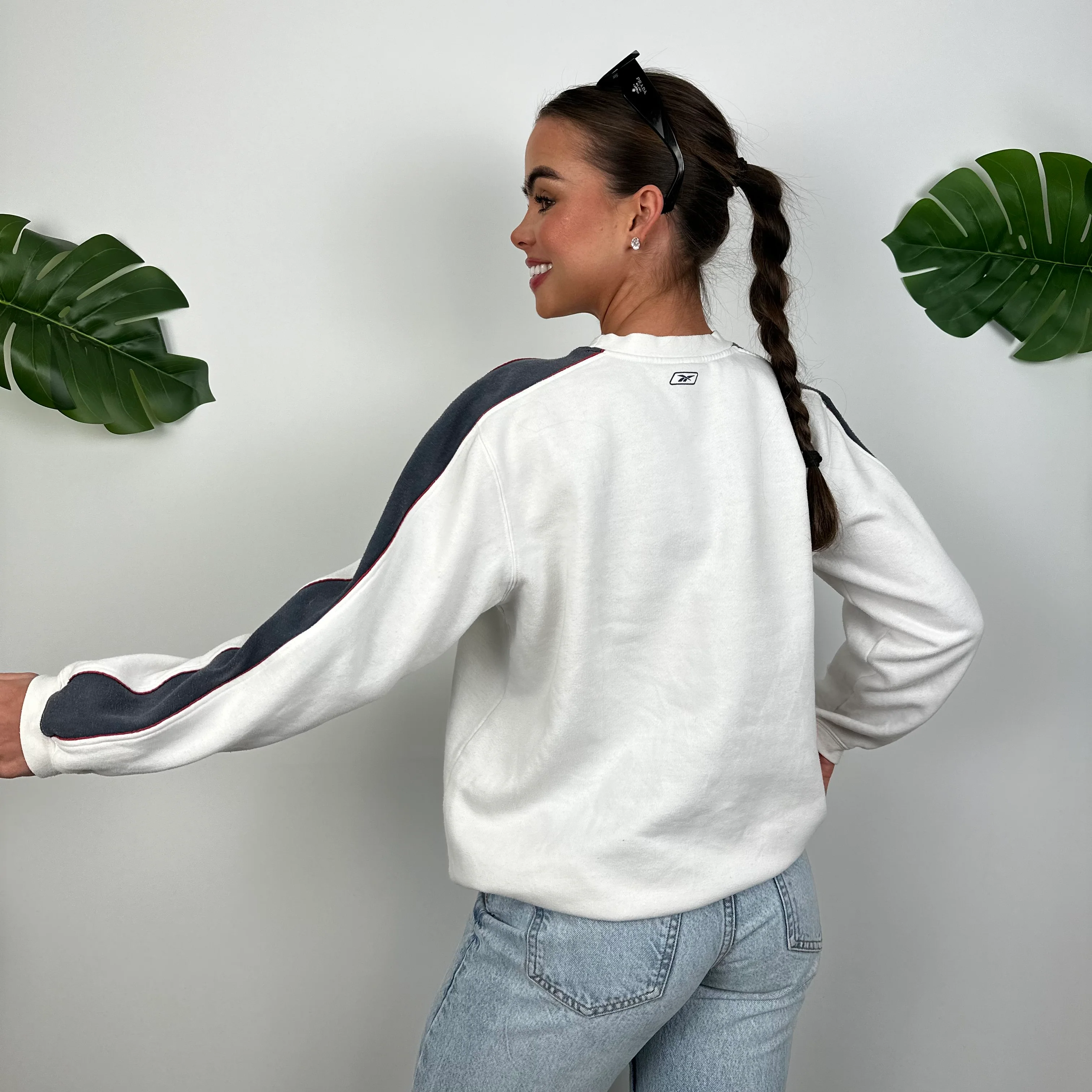 Reebok White Spell Out Sweatshirt (M) - Image 4