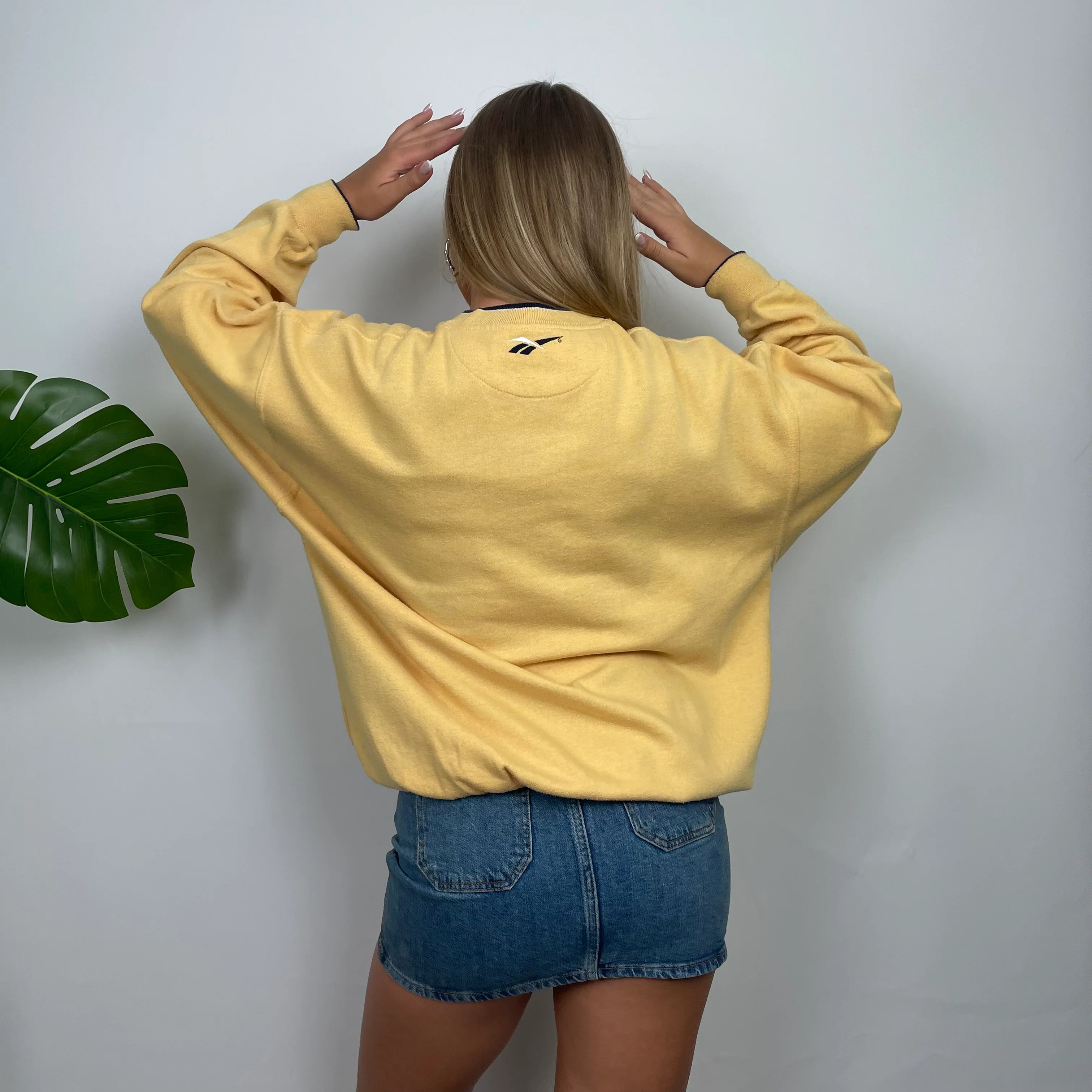 Reebok Yellow Embroidered Spell Out Sweatshirt (M) - Image 5