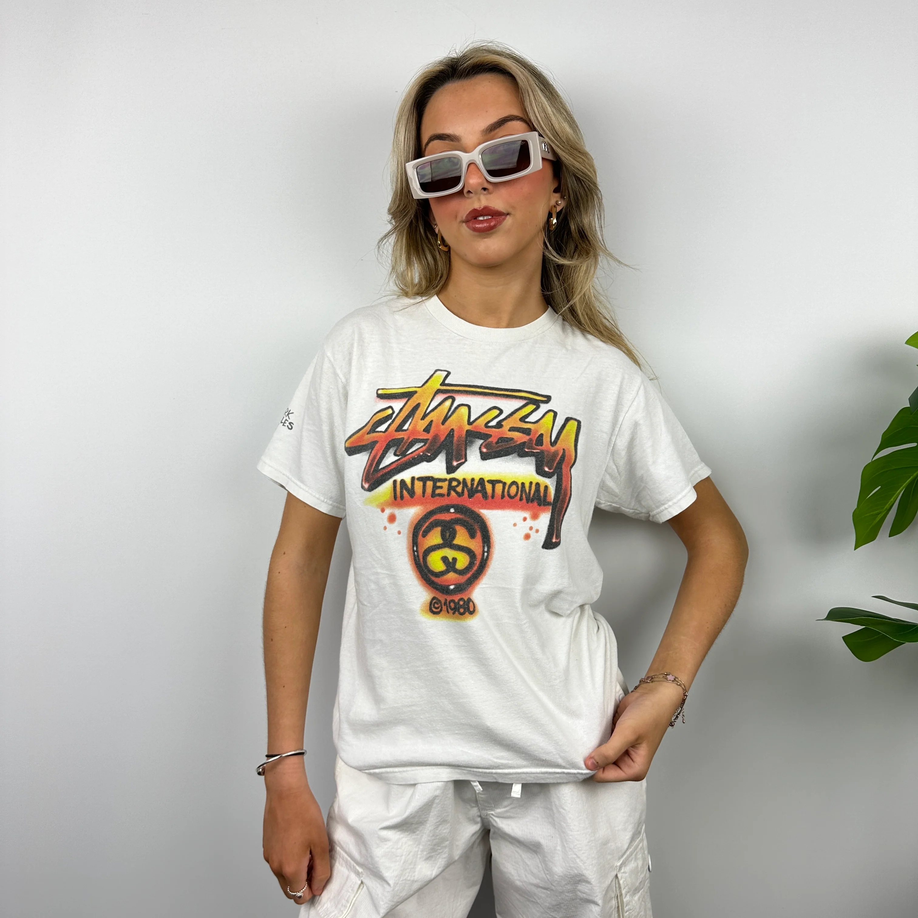 Stussy International RARE White Spell Out T Shirt (S) - Image 3