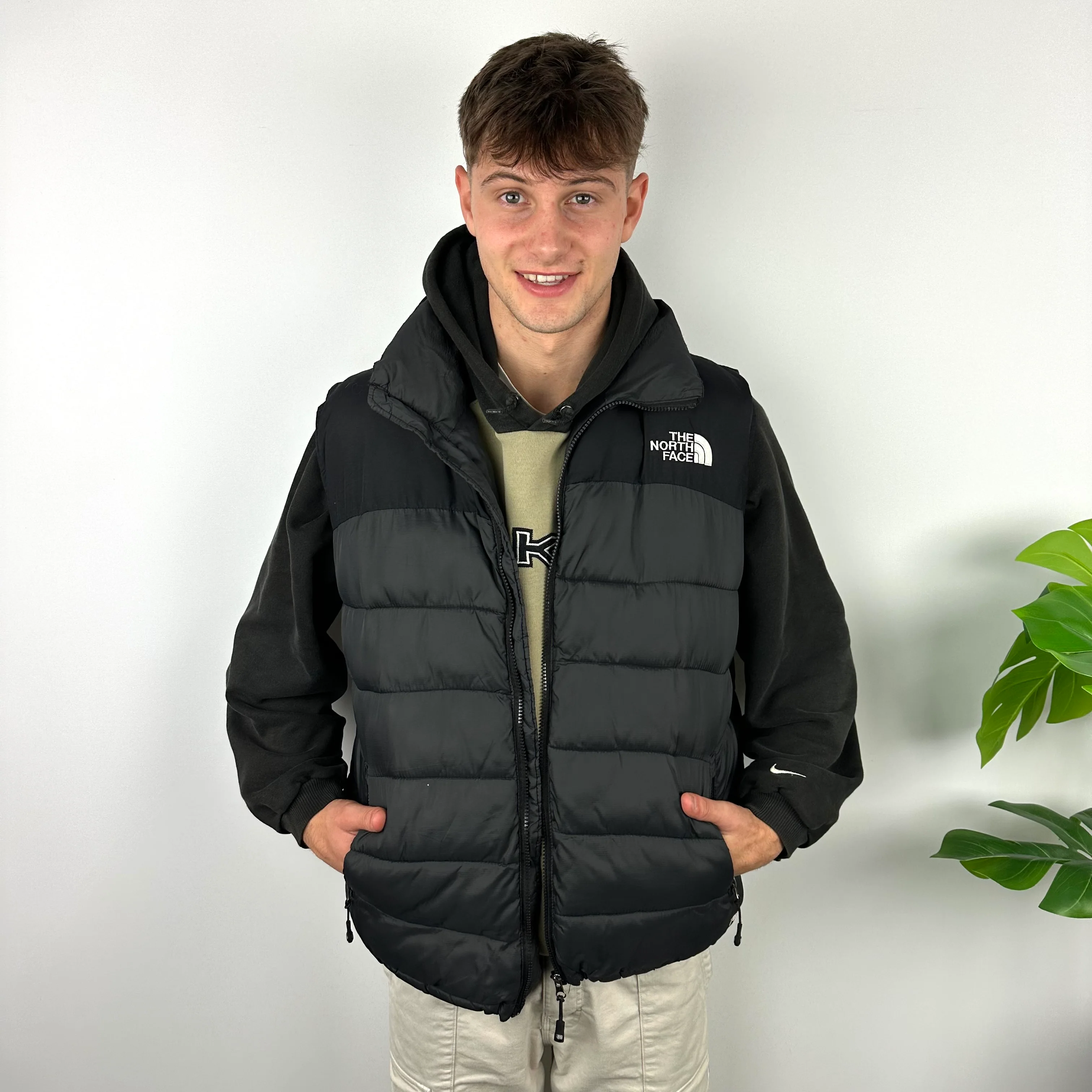 The North Face Black Puffer Gilet (XL) - Image 4