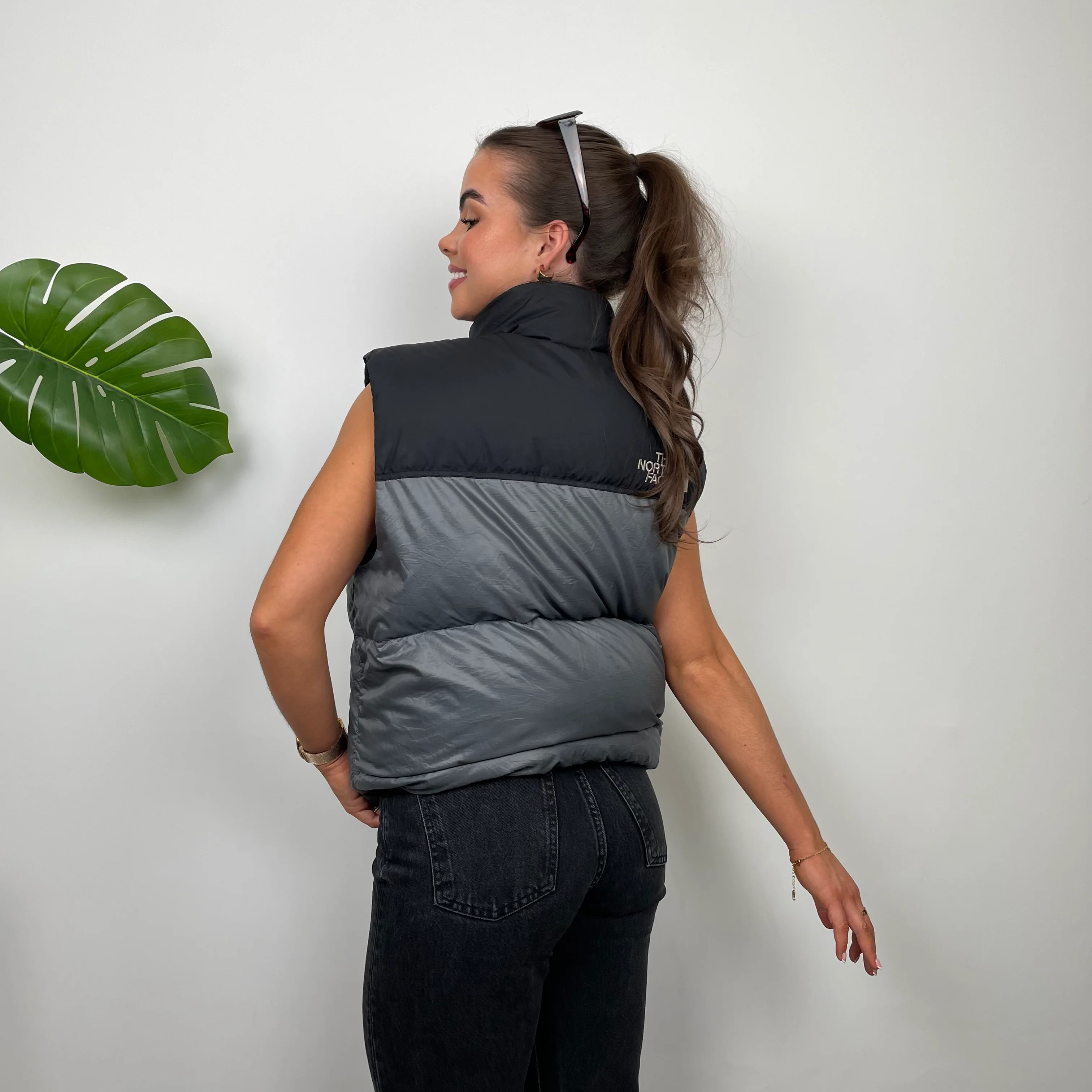 The North Face Grey Nuptse 700 Puffer Gilet (M) - Image 10