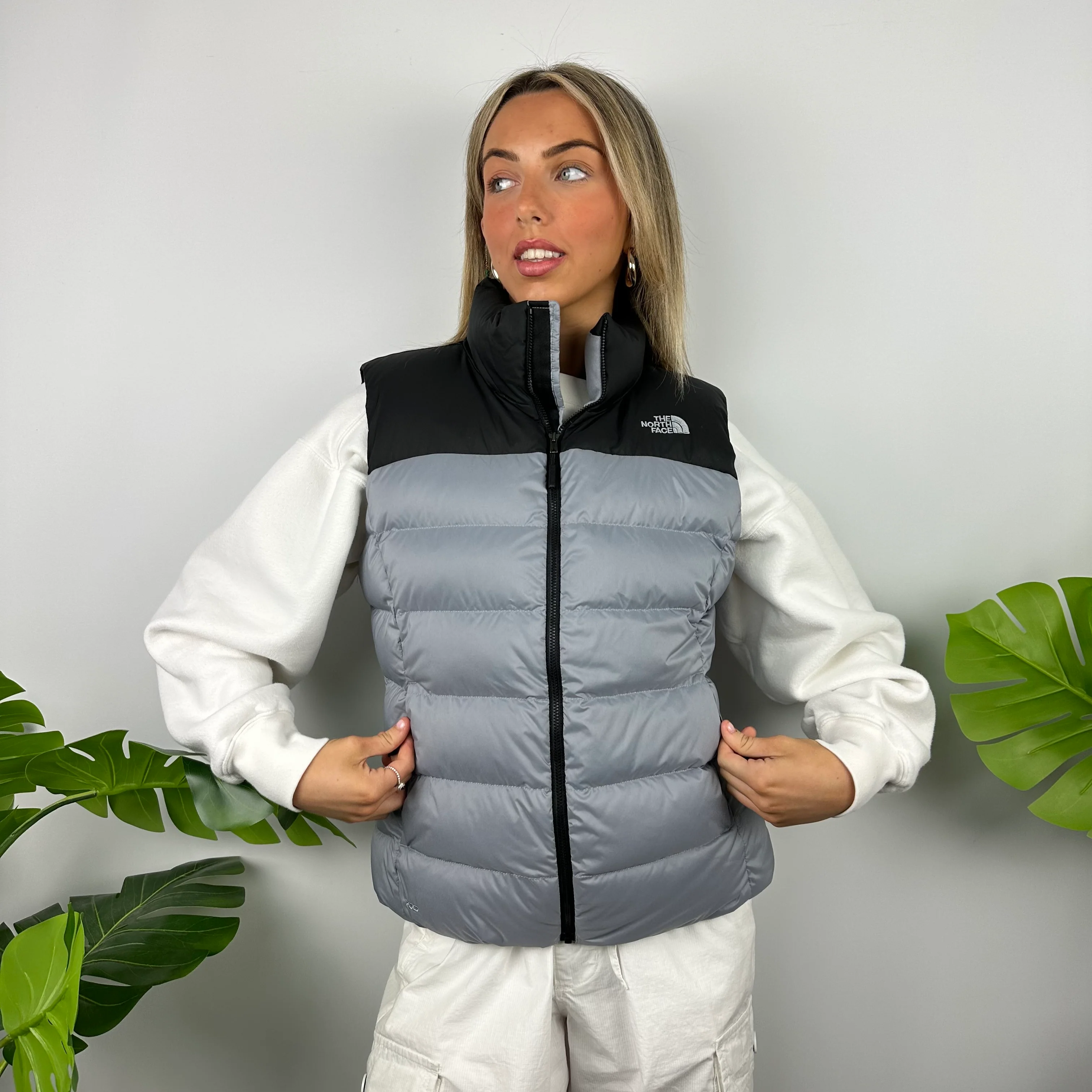 The North Face Grey Nuptse 700 Puffer Gilet (M) - Image 8