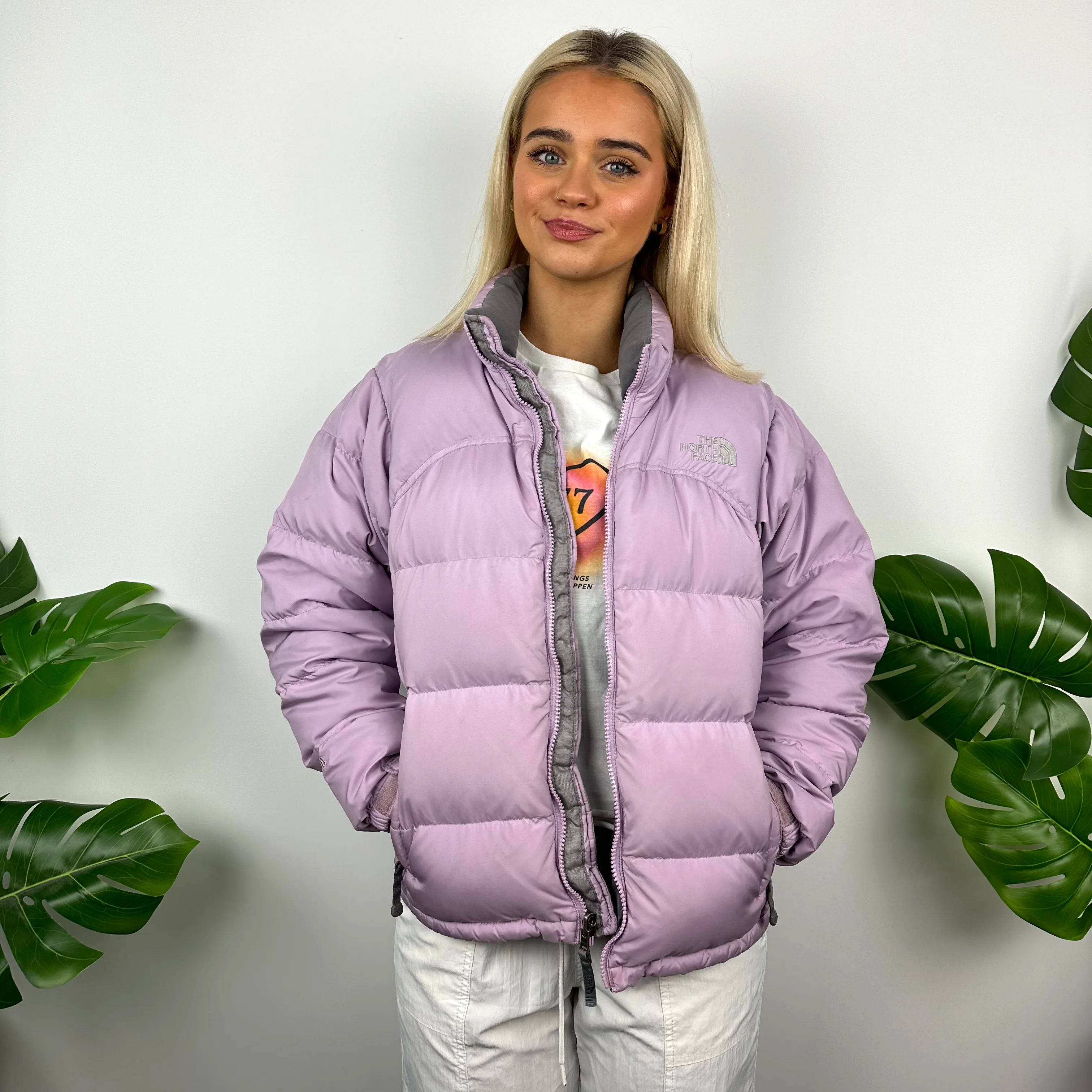 The North Face Parma Violet Embroidered Spell Out Puffer Jacket (S) - Image 5